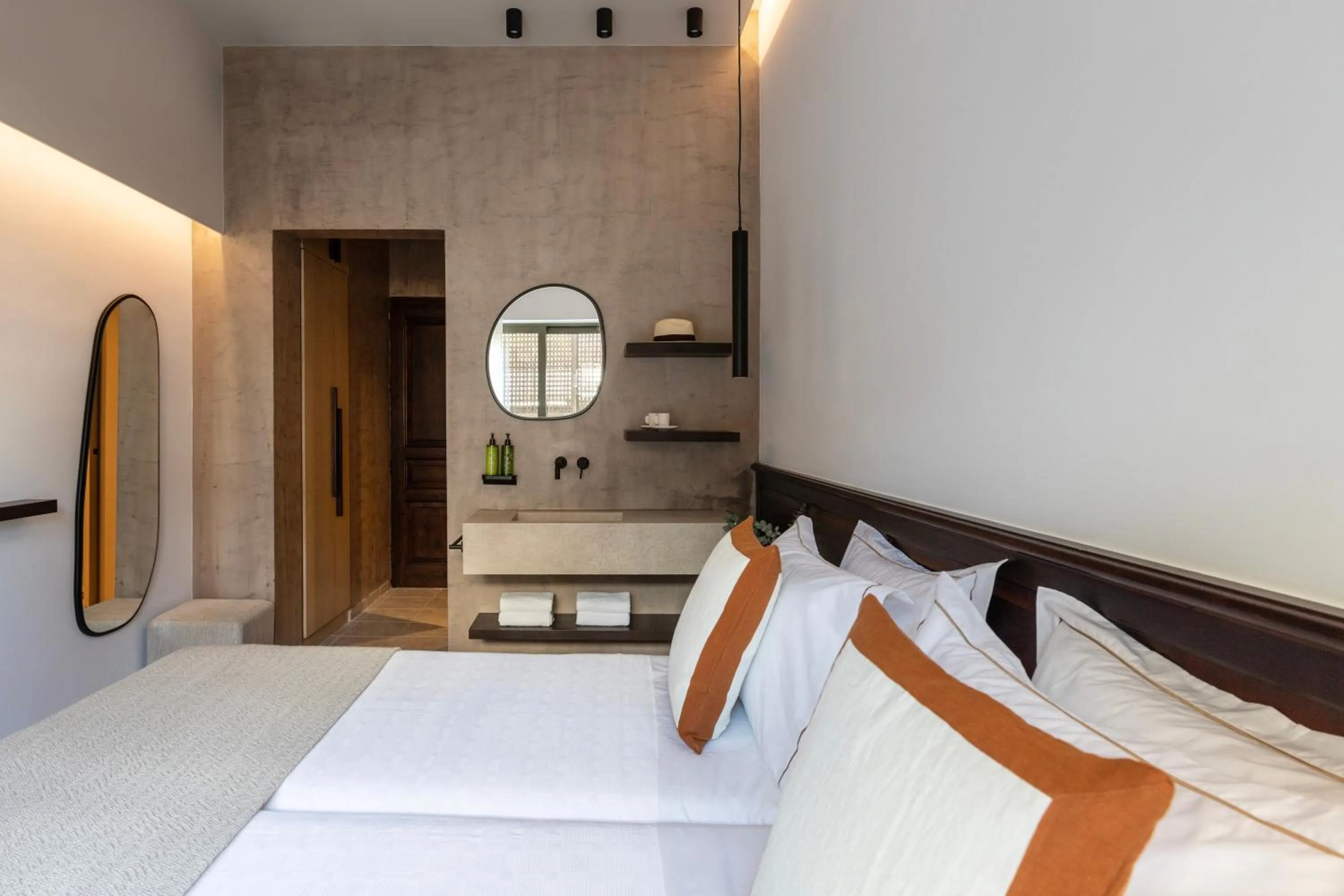 Photo of the whole room, Bed in Albatros Spa & Resort Hotel