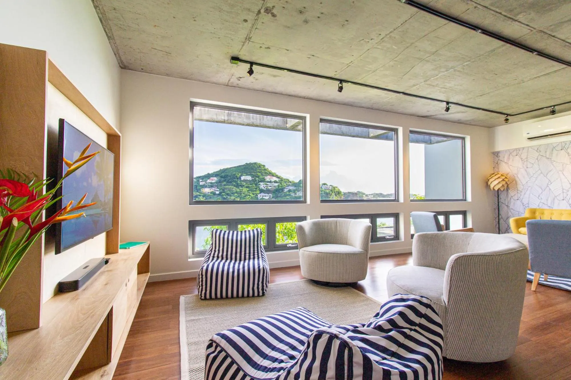 Game Room in Villa Kaya