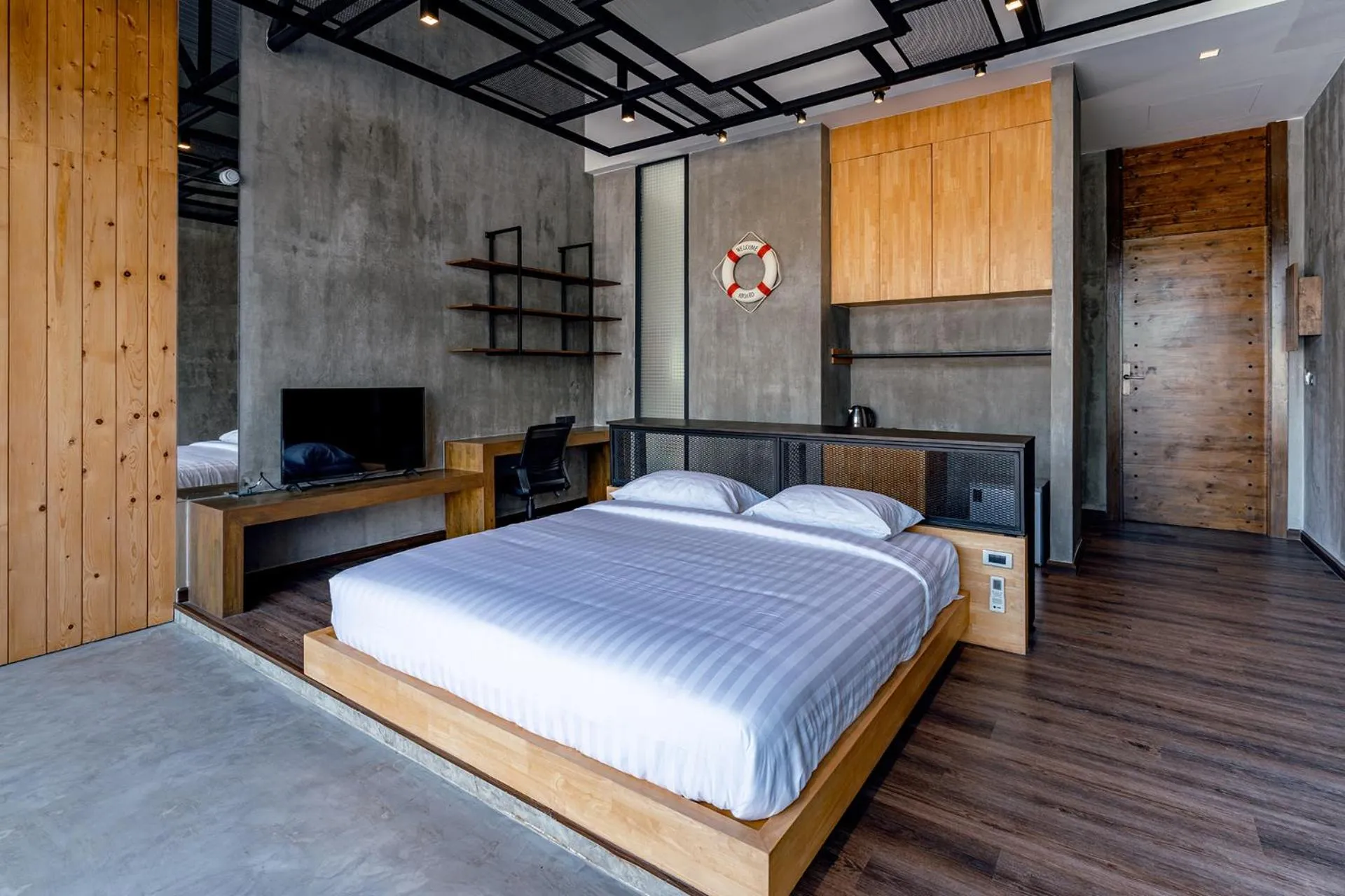 Bed in The Bloc @ Sea