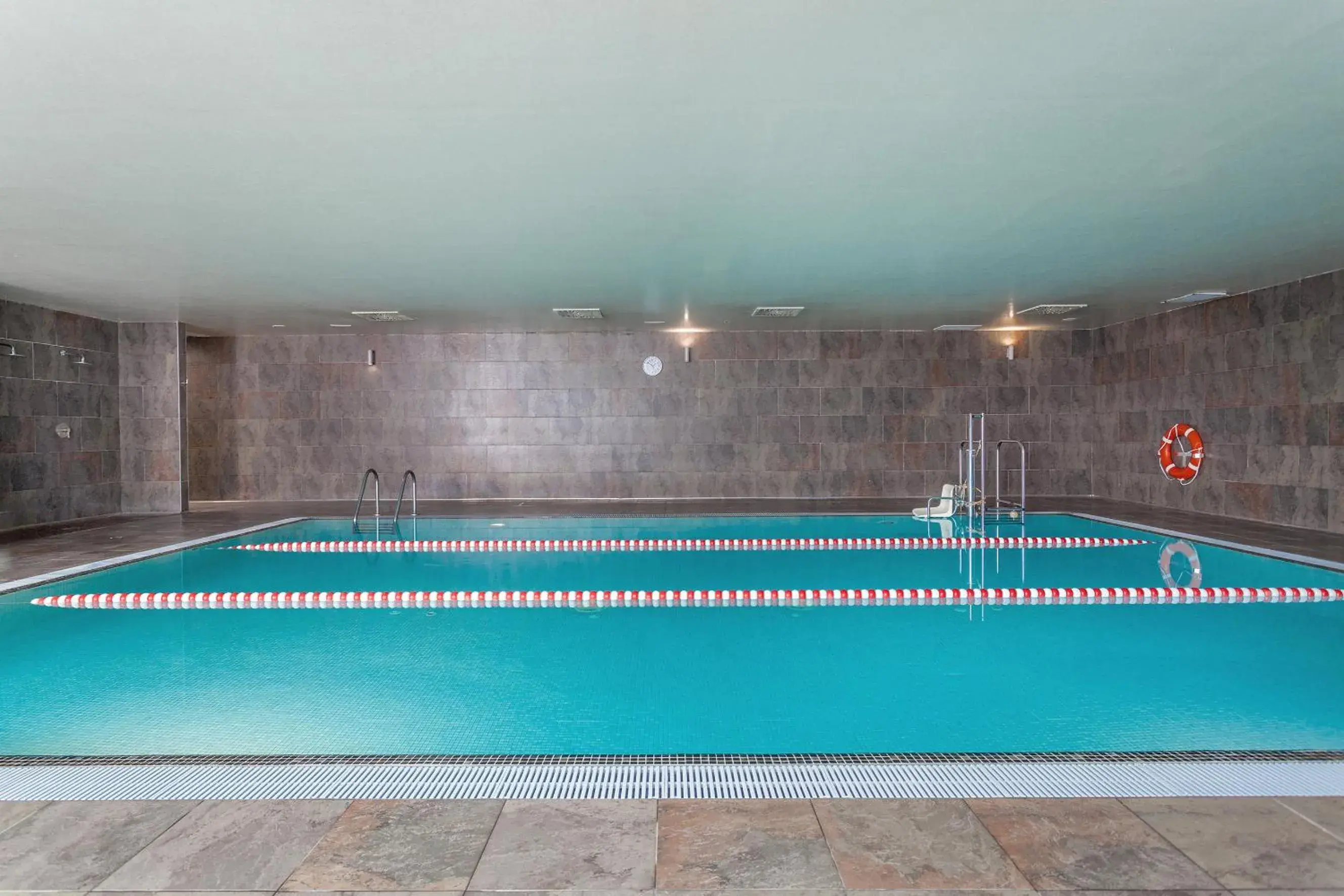 Swimming pool in AZZ Valencia Táctica Hotel Swimming pool in AZZ Valencia Táctica Hotel