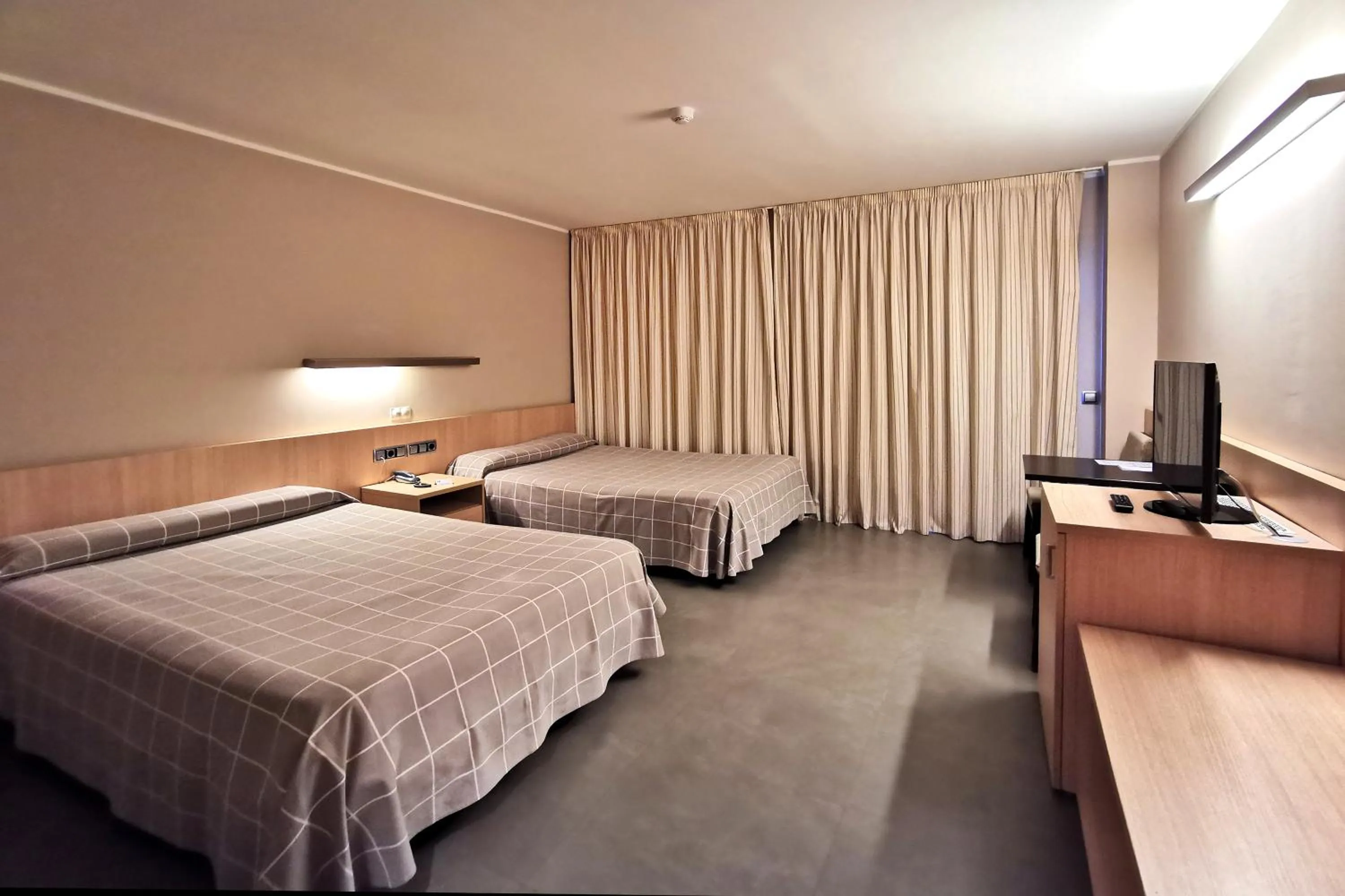 Photo of the whole room, Bed in Hotel Acuazul