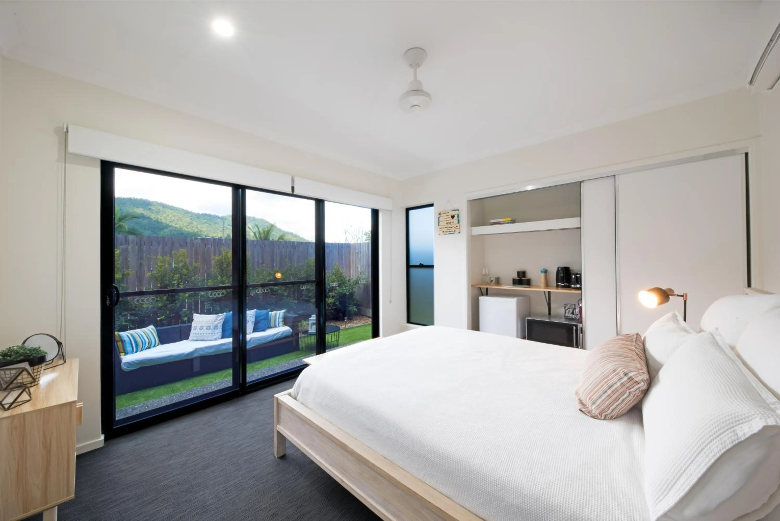 Whitsunday Whisper Terrace - Townhouse Pets Airlie