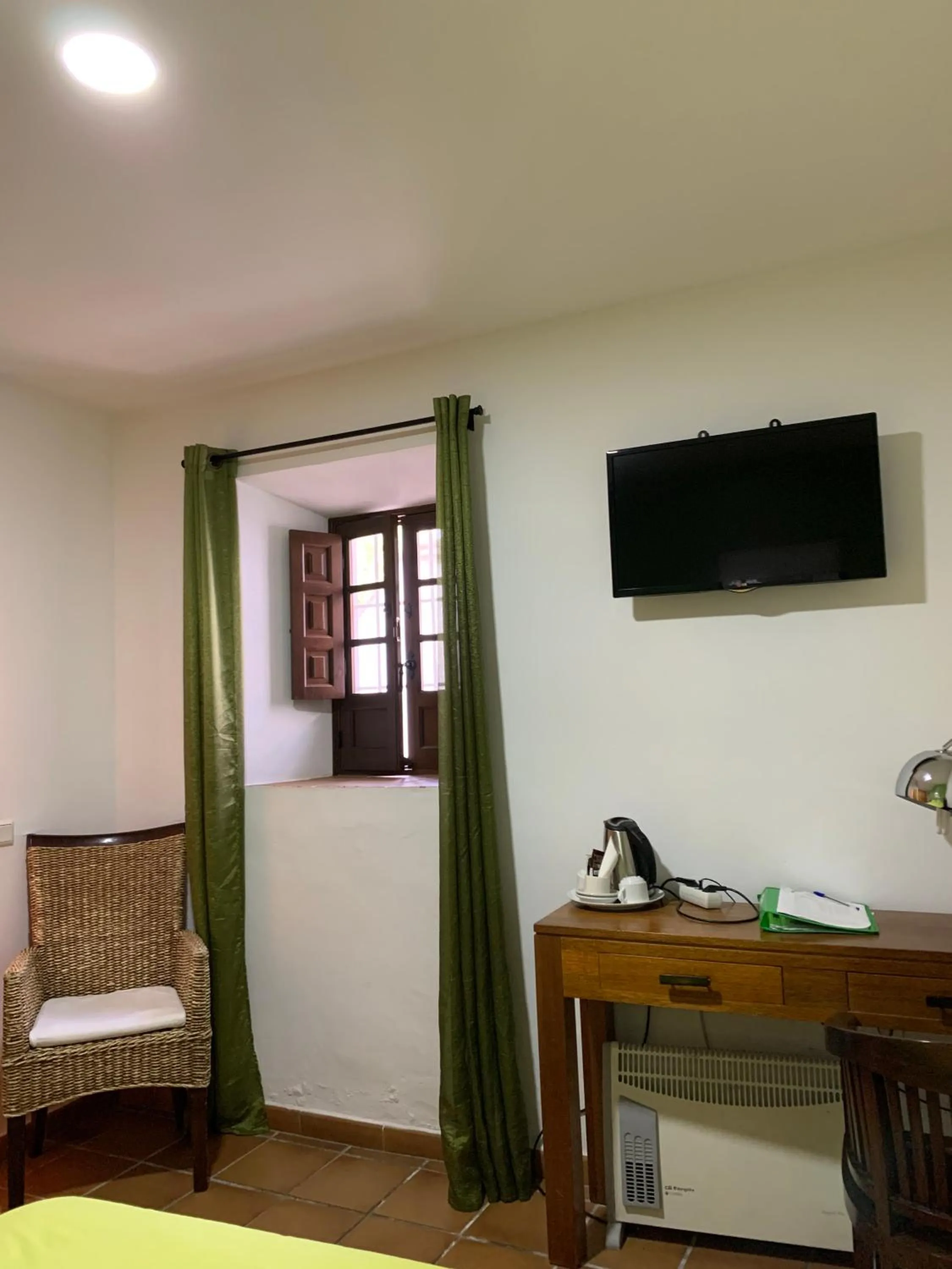 Photo of the whole room, Bed in Ronda