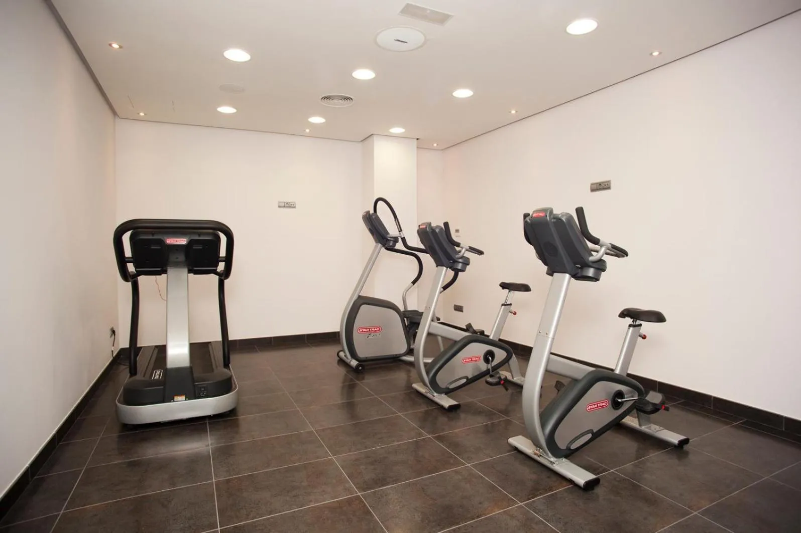 Fitness centre/facilities in Aparthotel Acuazul