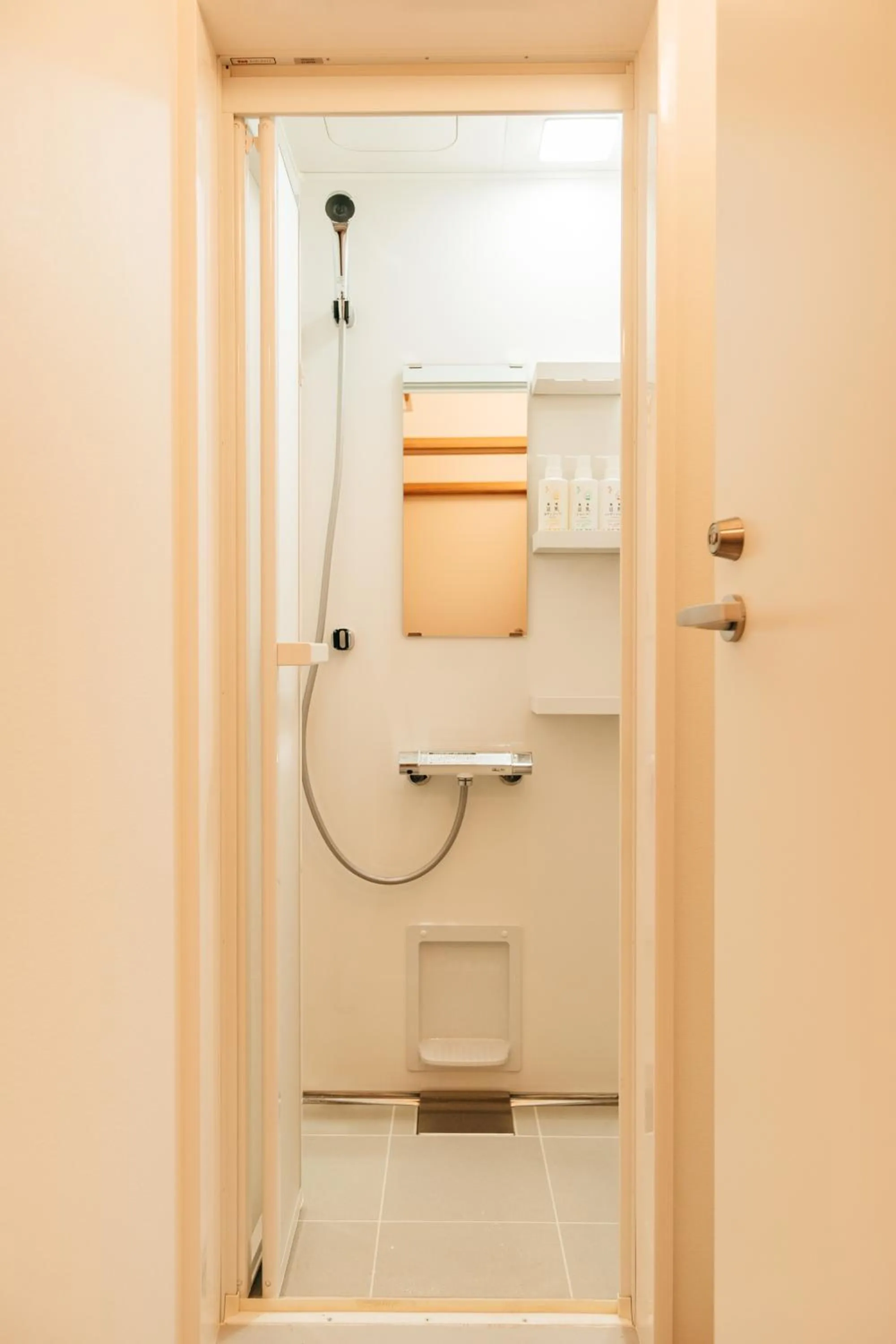 Shower in Yado Charinko