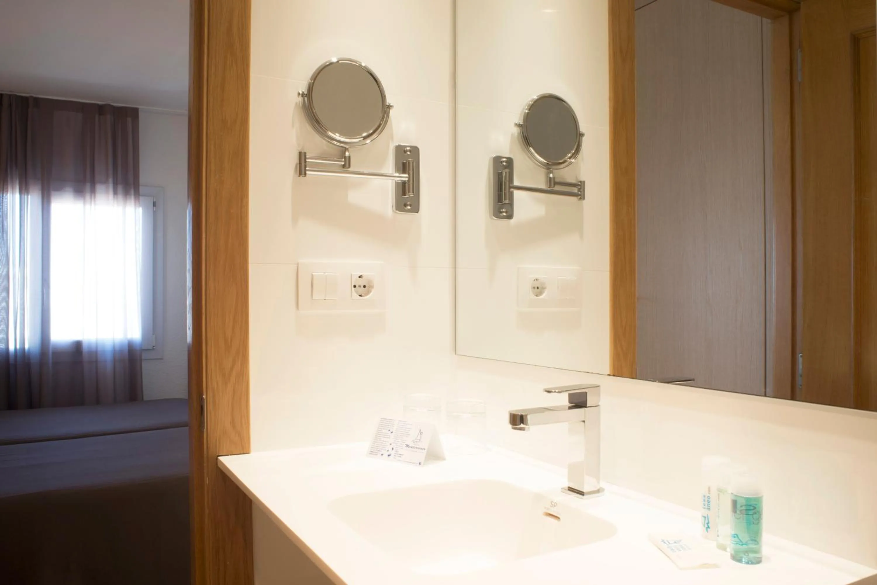 Photo of the whole room in Aparthotel Acualandia