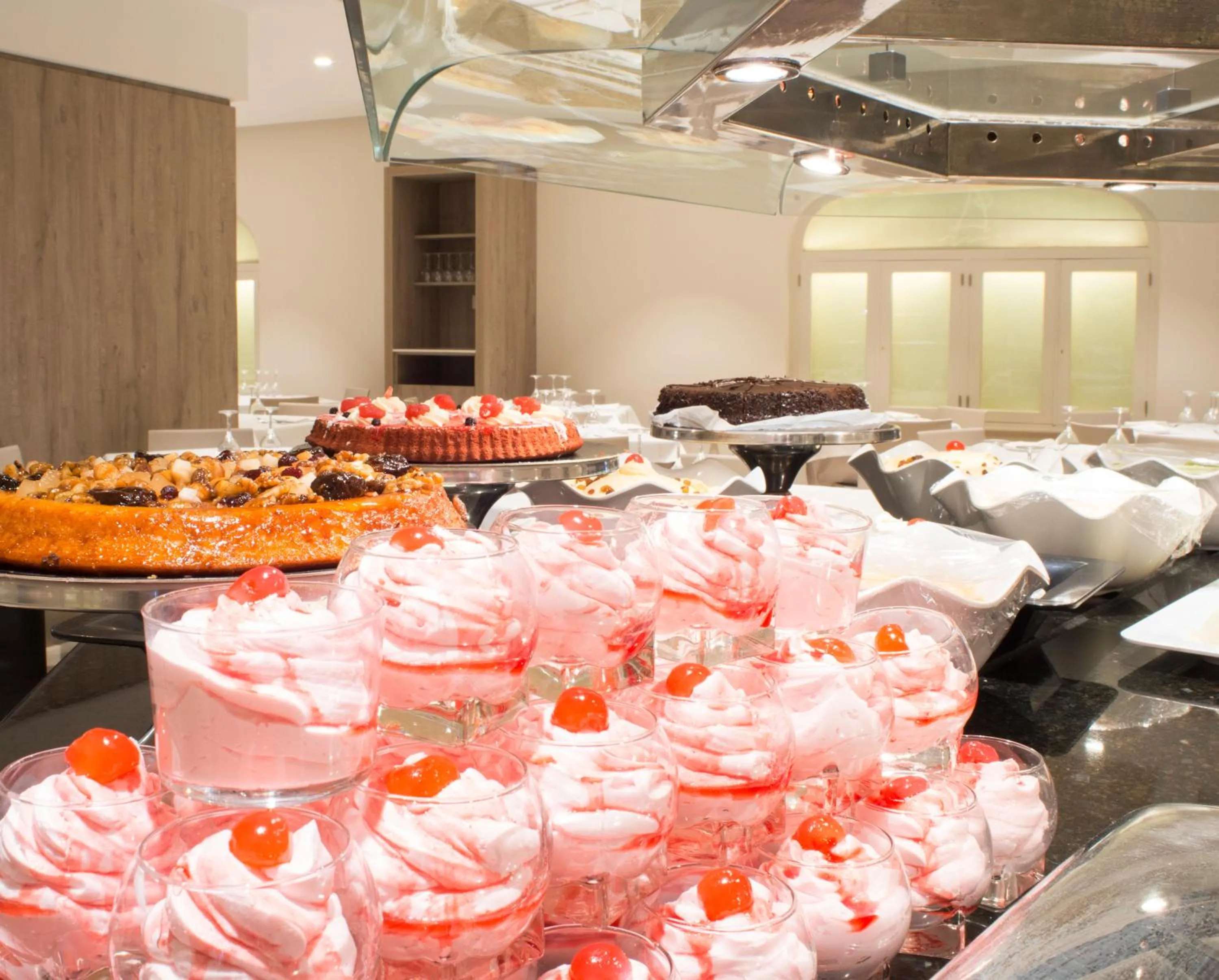 Restaurant/places to eat in Aparthotel Acualandia