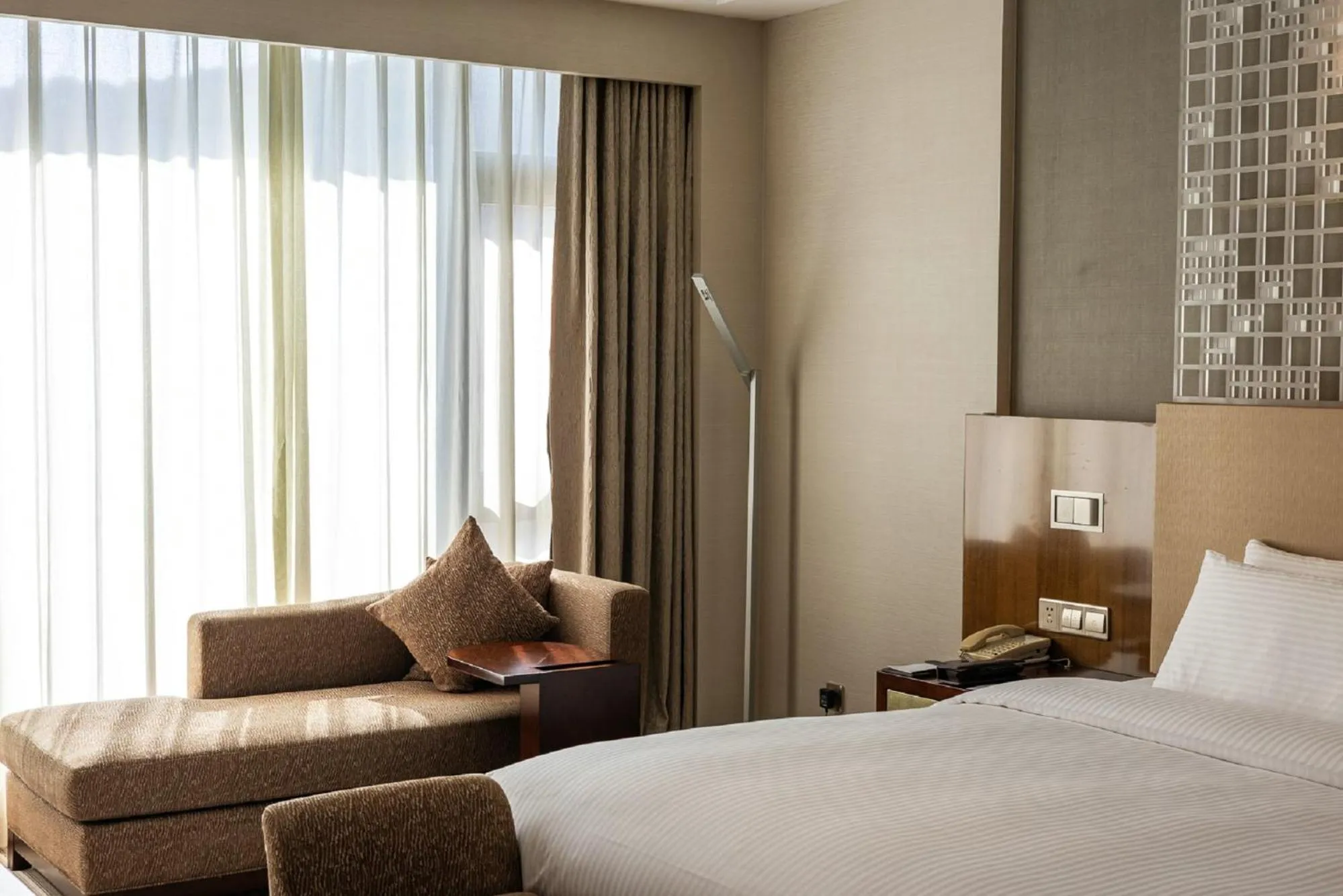 room service, Bed in Juntai Hotel Xiamen