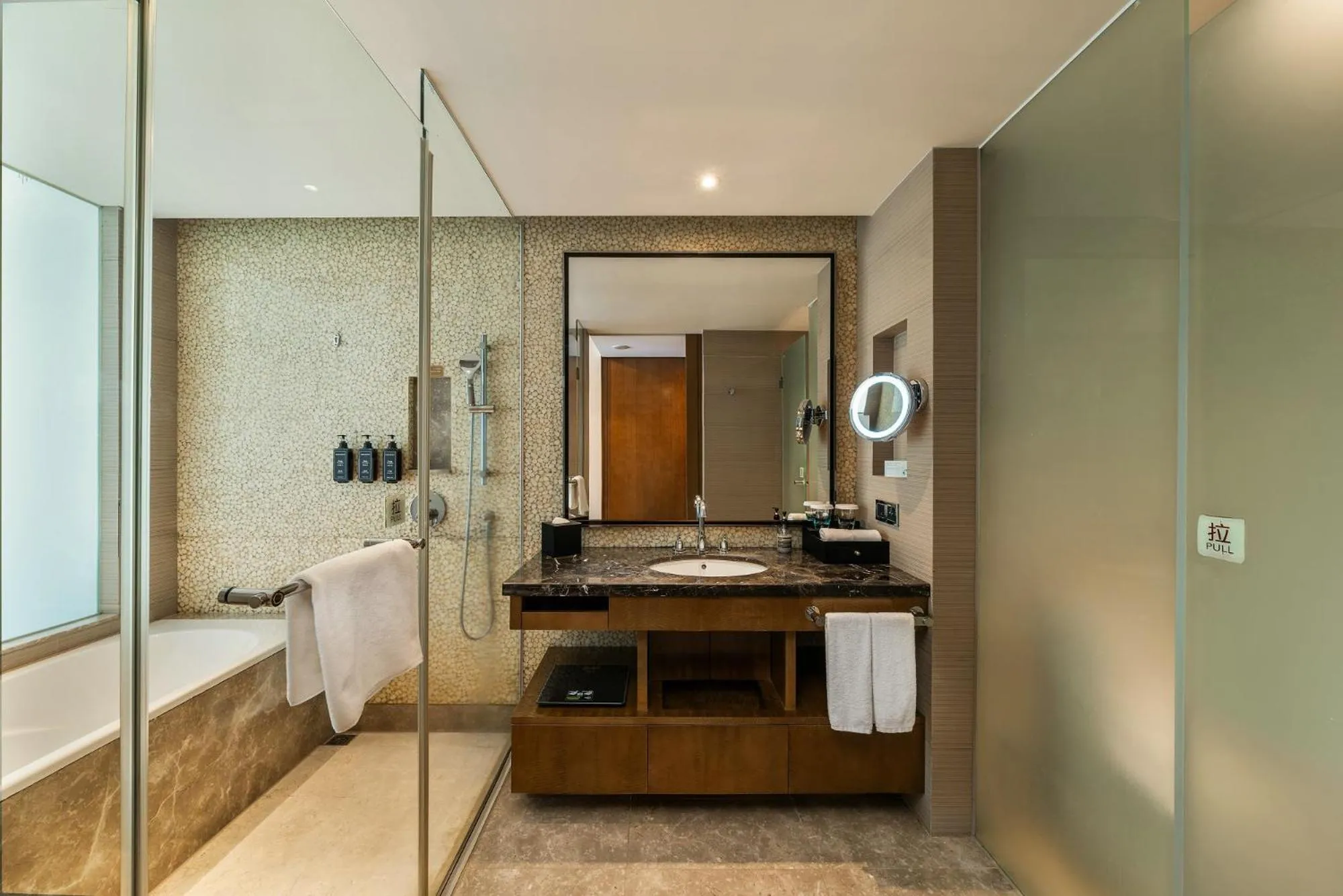 Toilet in Juntai Hotel Xiamen