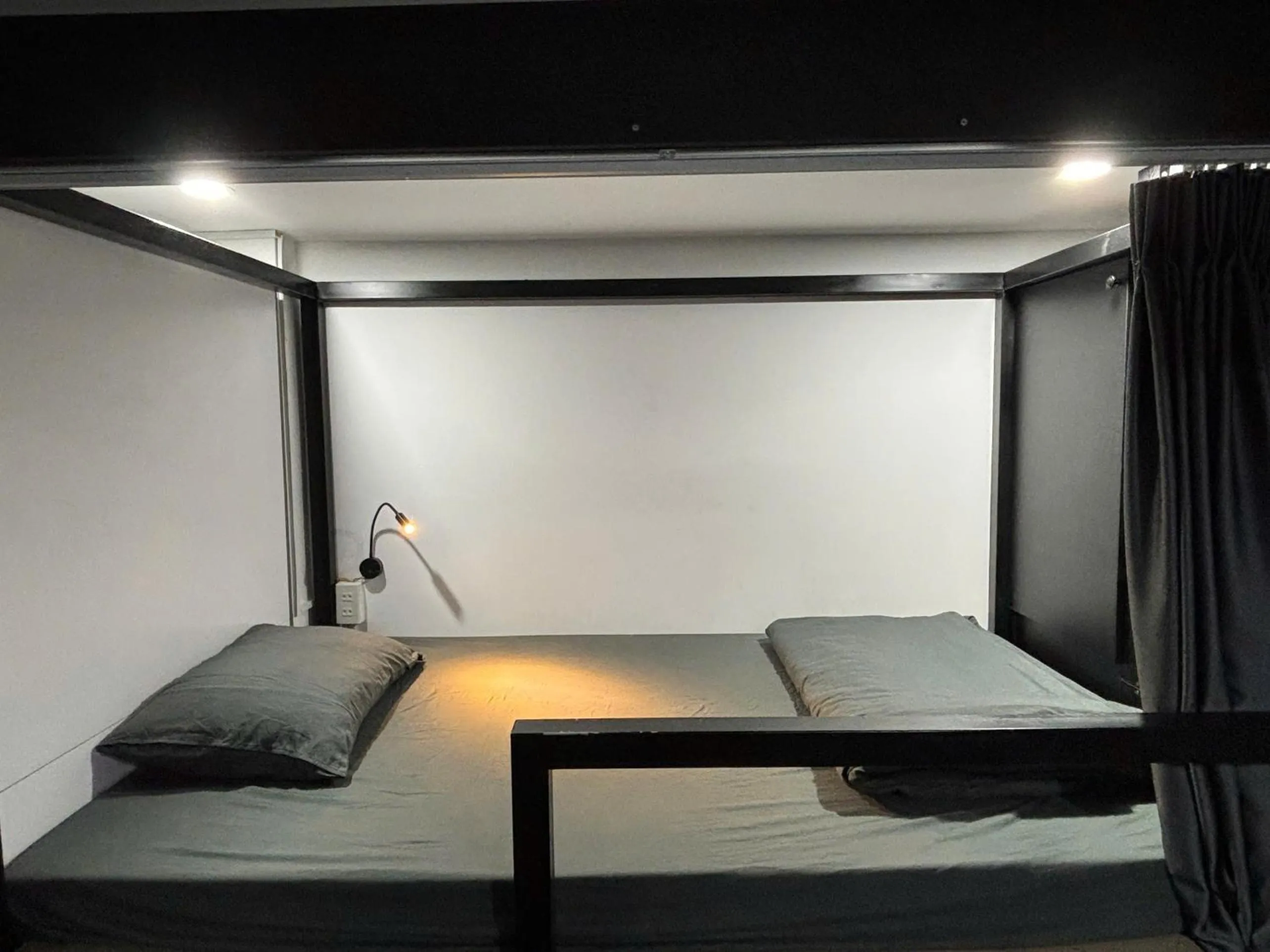 Bed in Riverside 1 Hotel