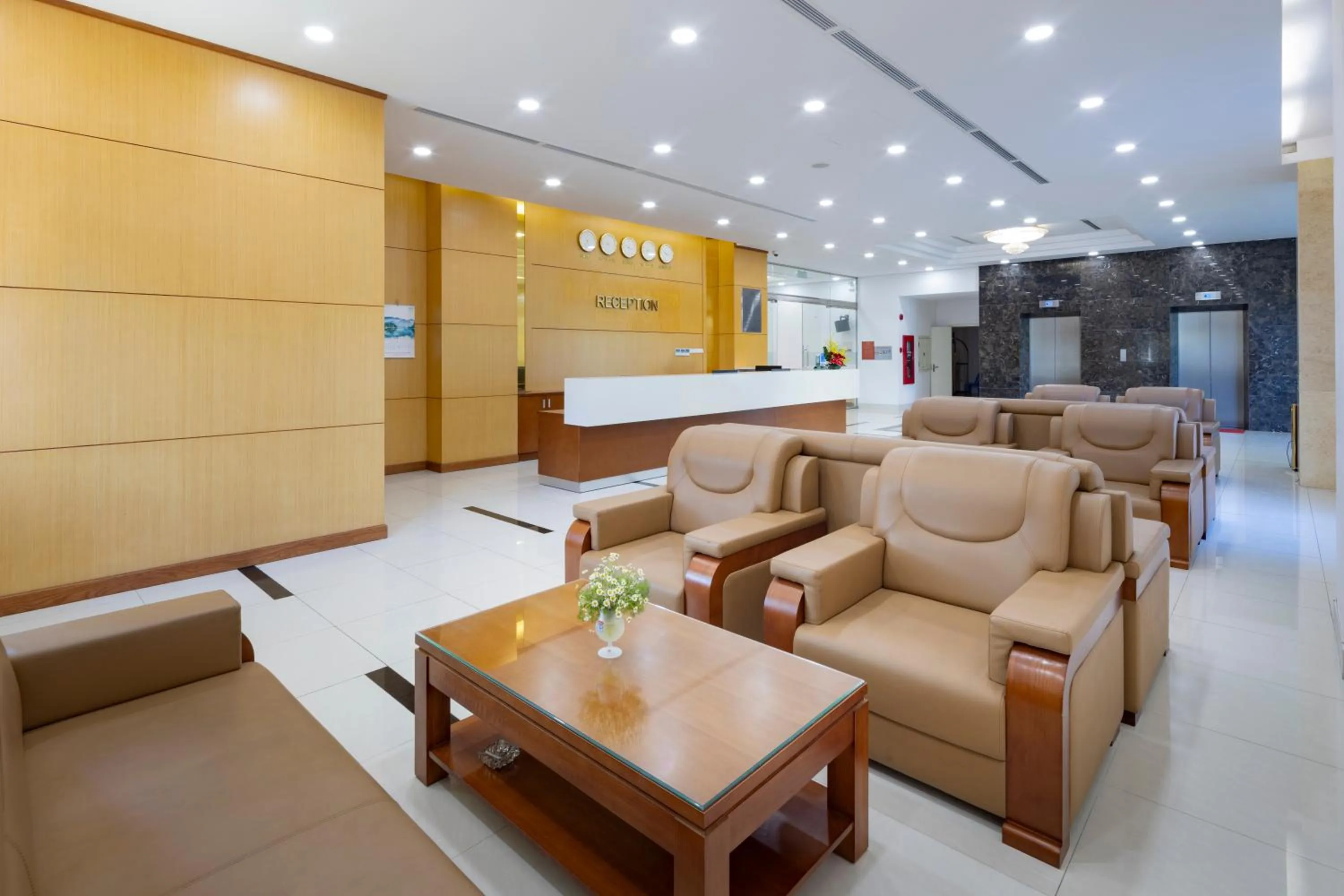 Communal lounge/ TV room in T78 Nha Trang Hotel