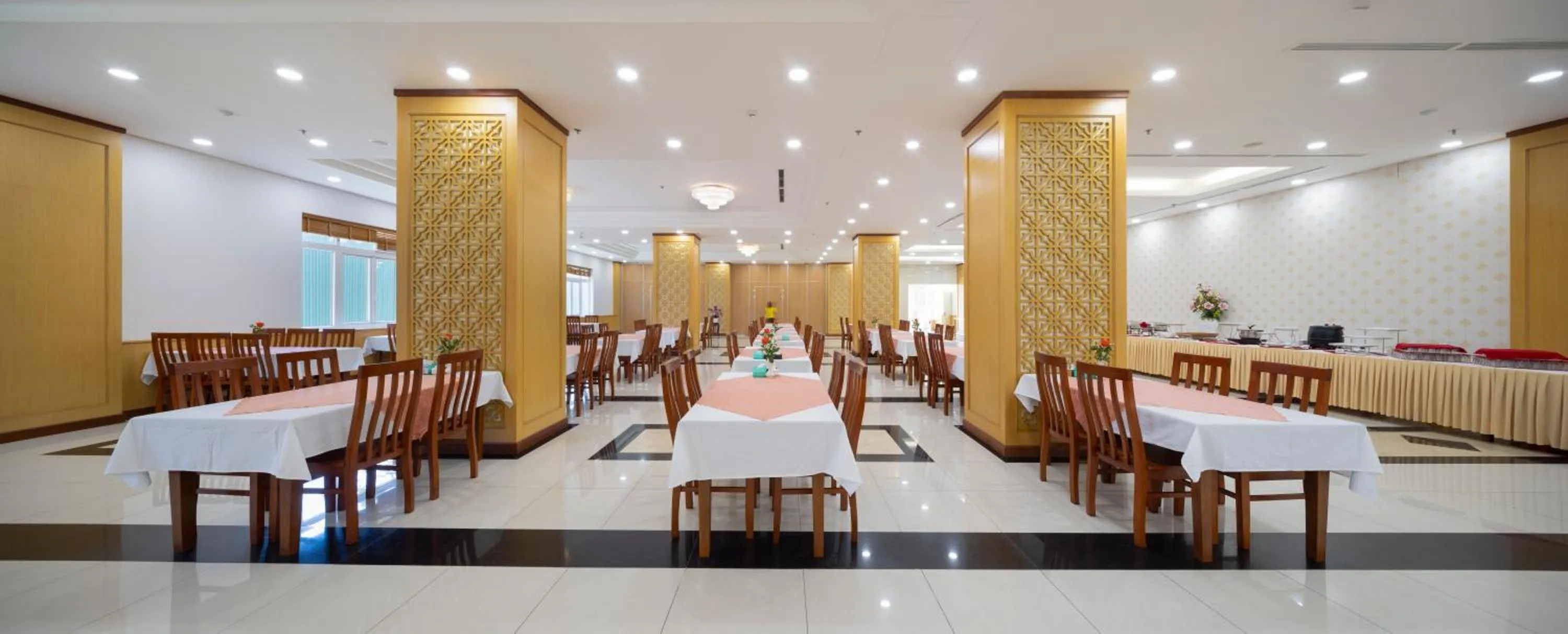 Restaurant/places to eat in T78 Nha Trang Hotel