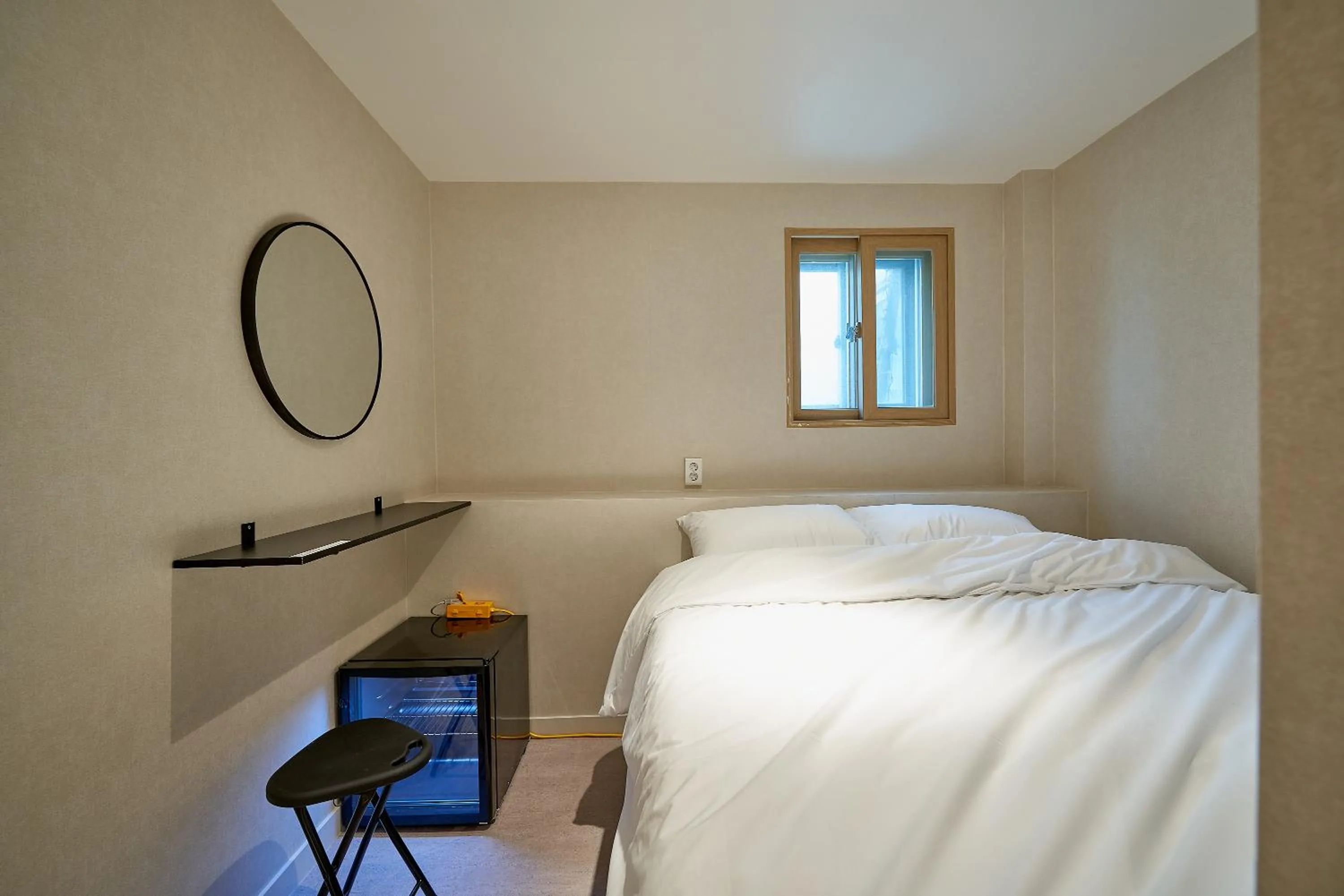 Bed in Life in Euljiro