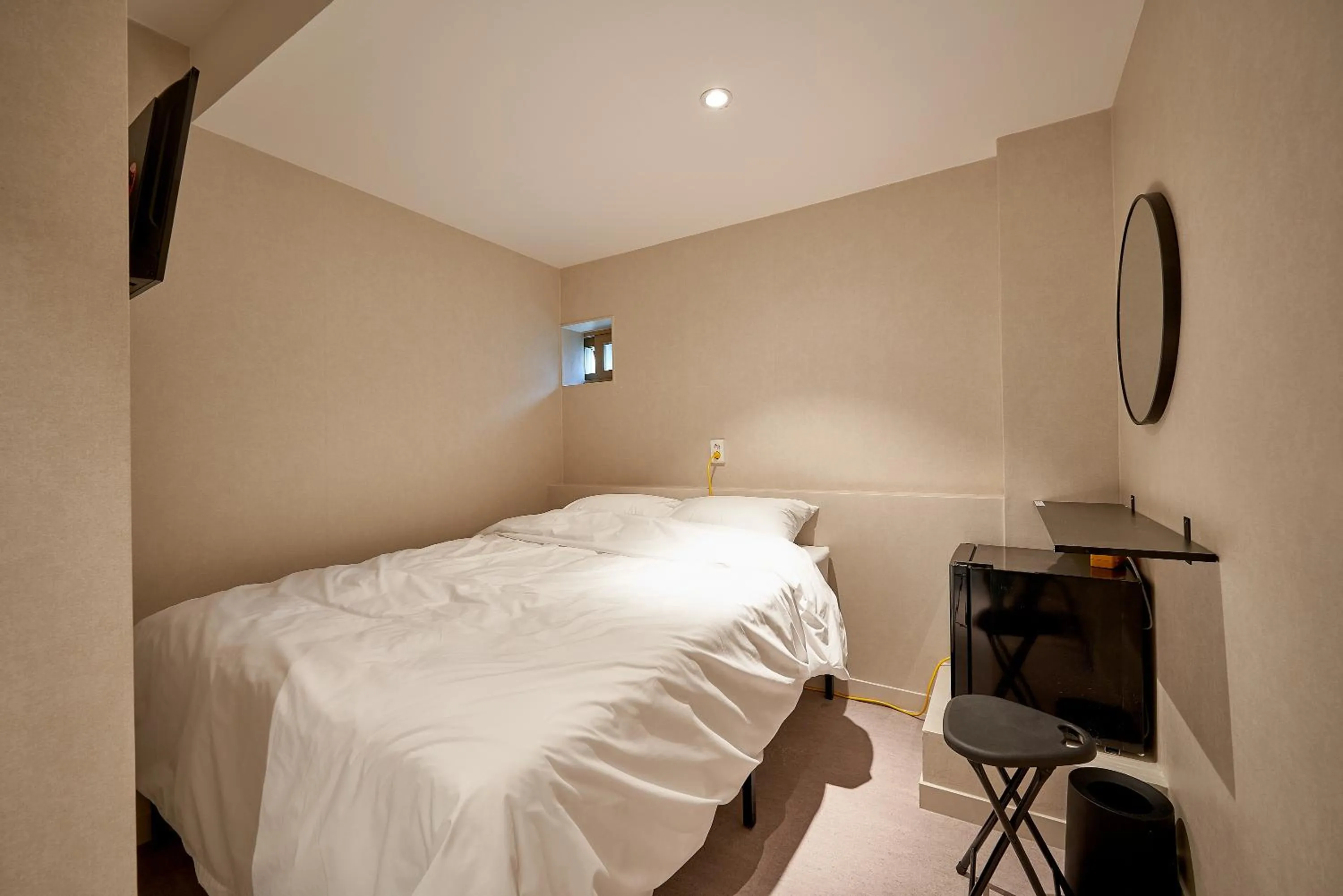 Bed in Life in Euljiro