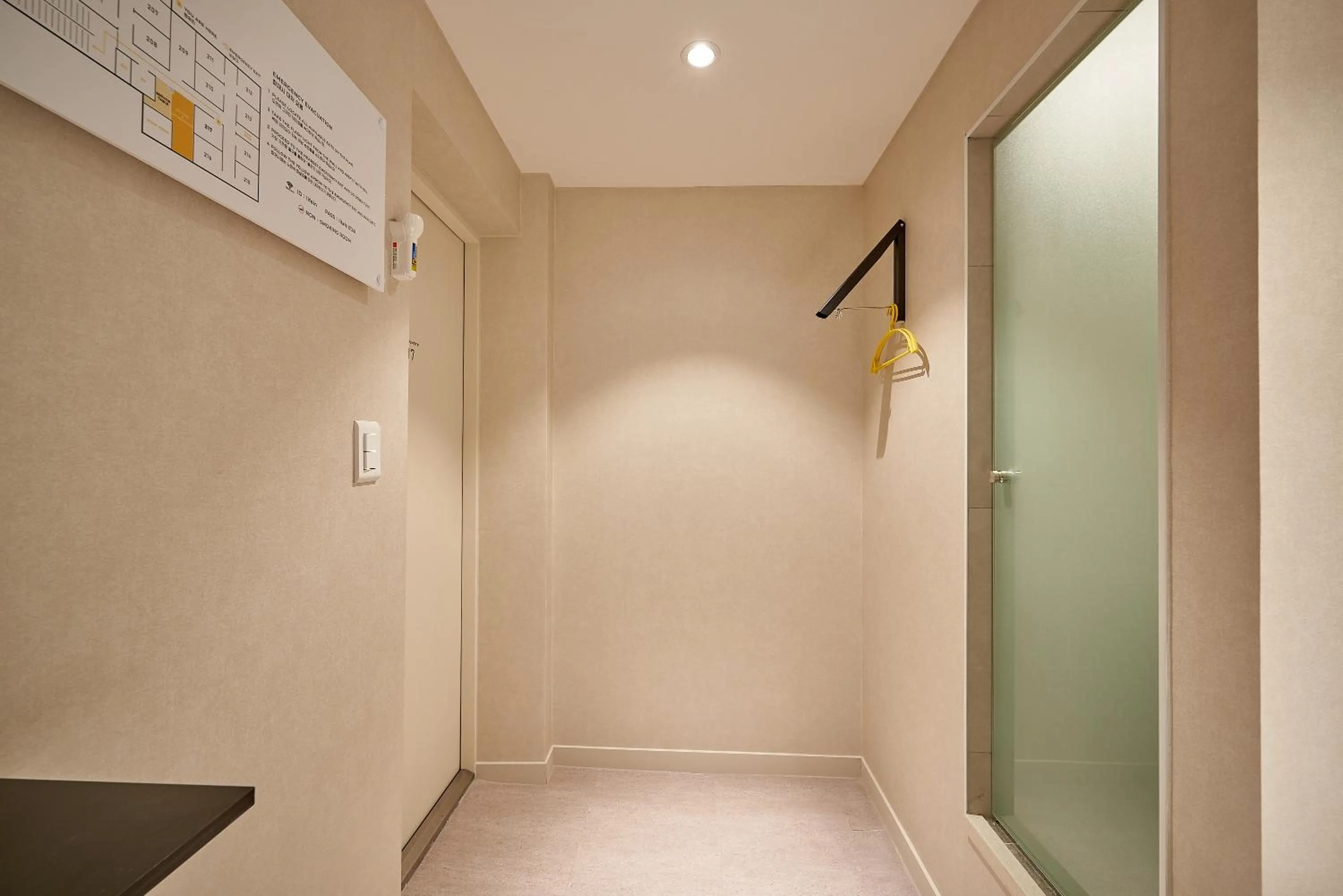 Photo of the whole room in Life in Euljiro