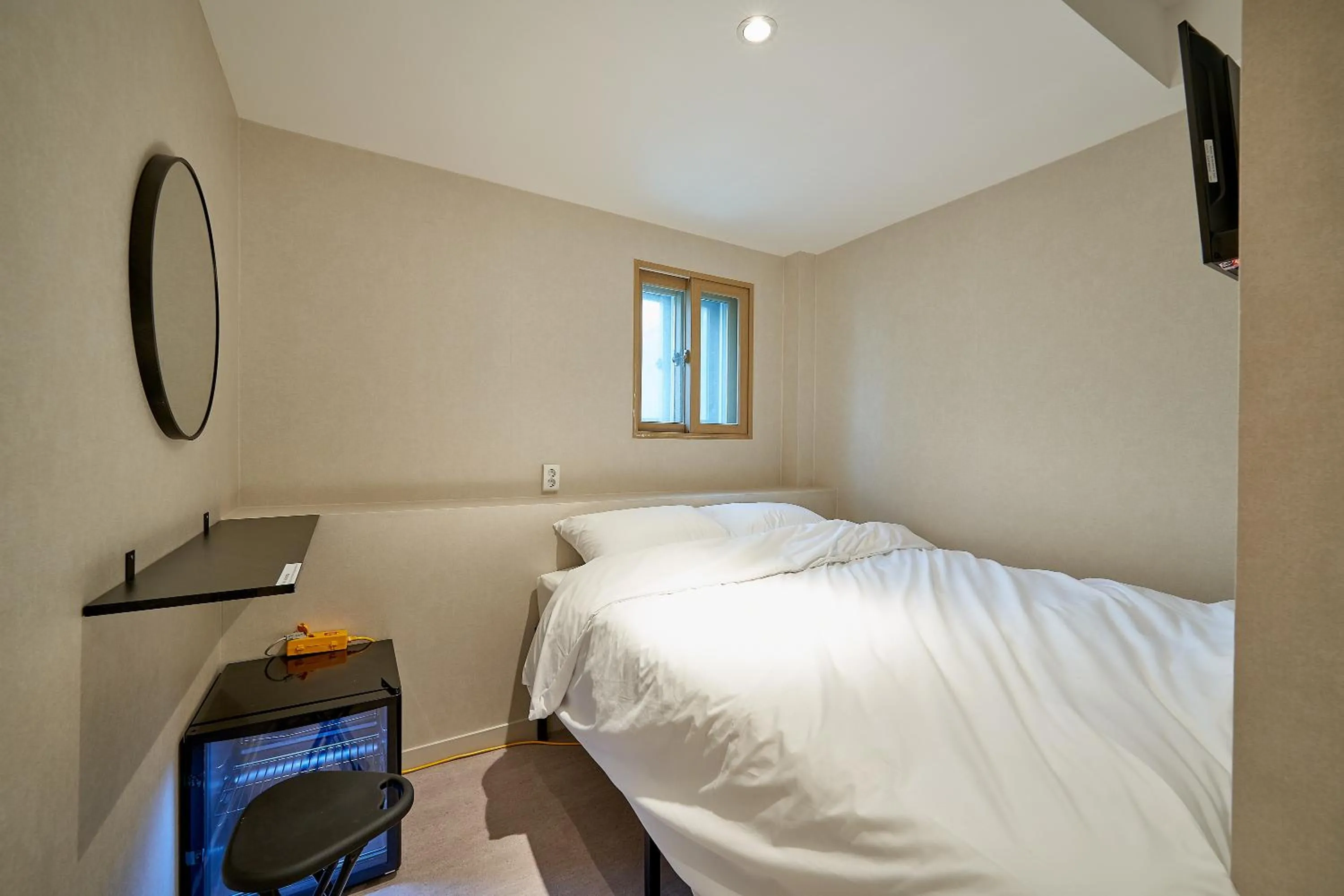 Bed in Life in Euljiro