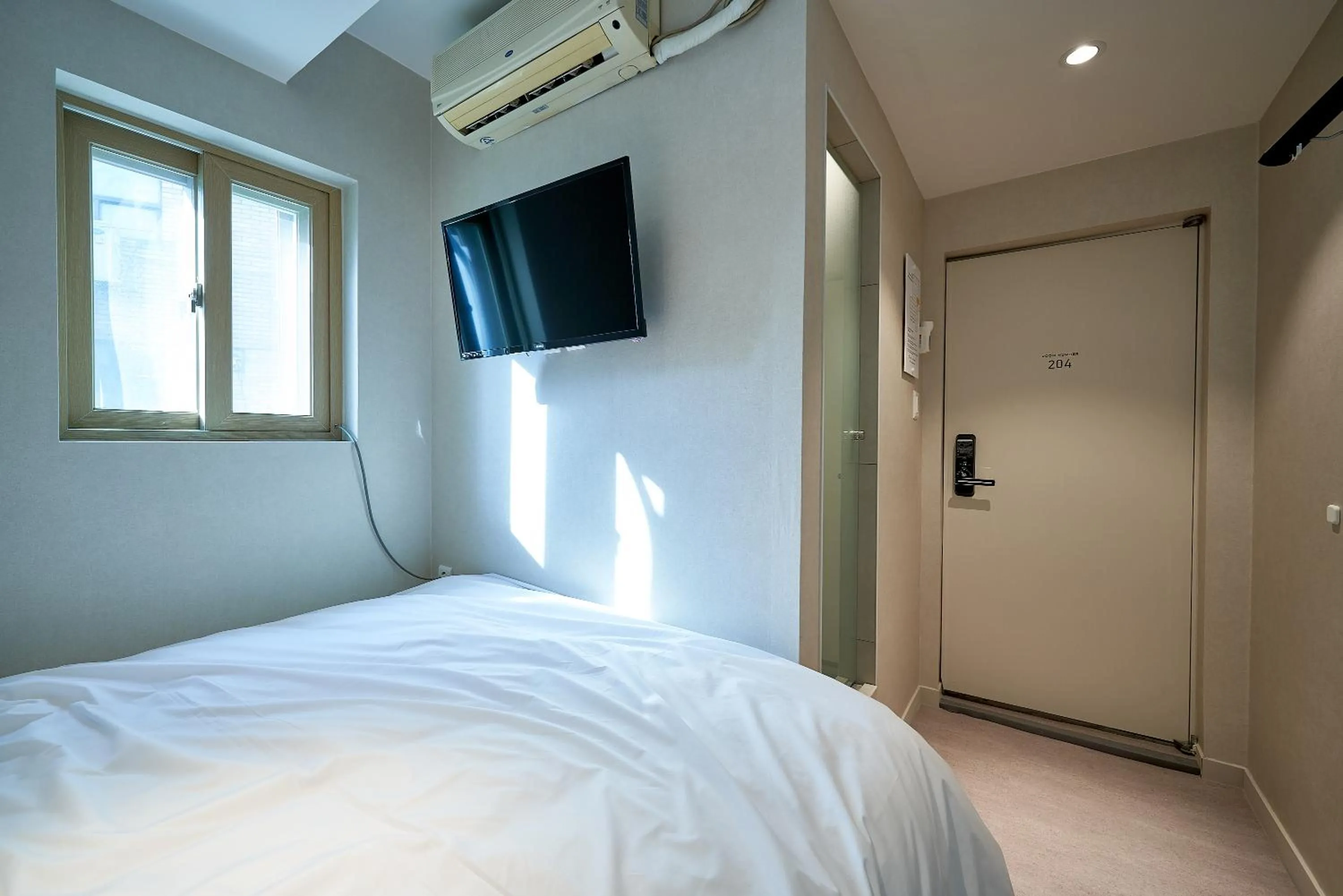 Bed in Life in Euljiro