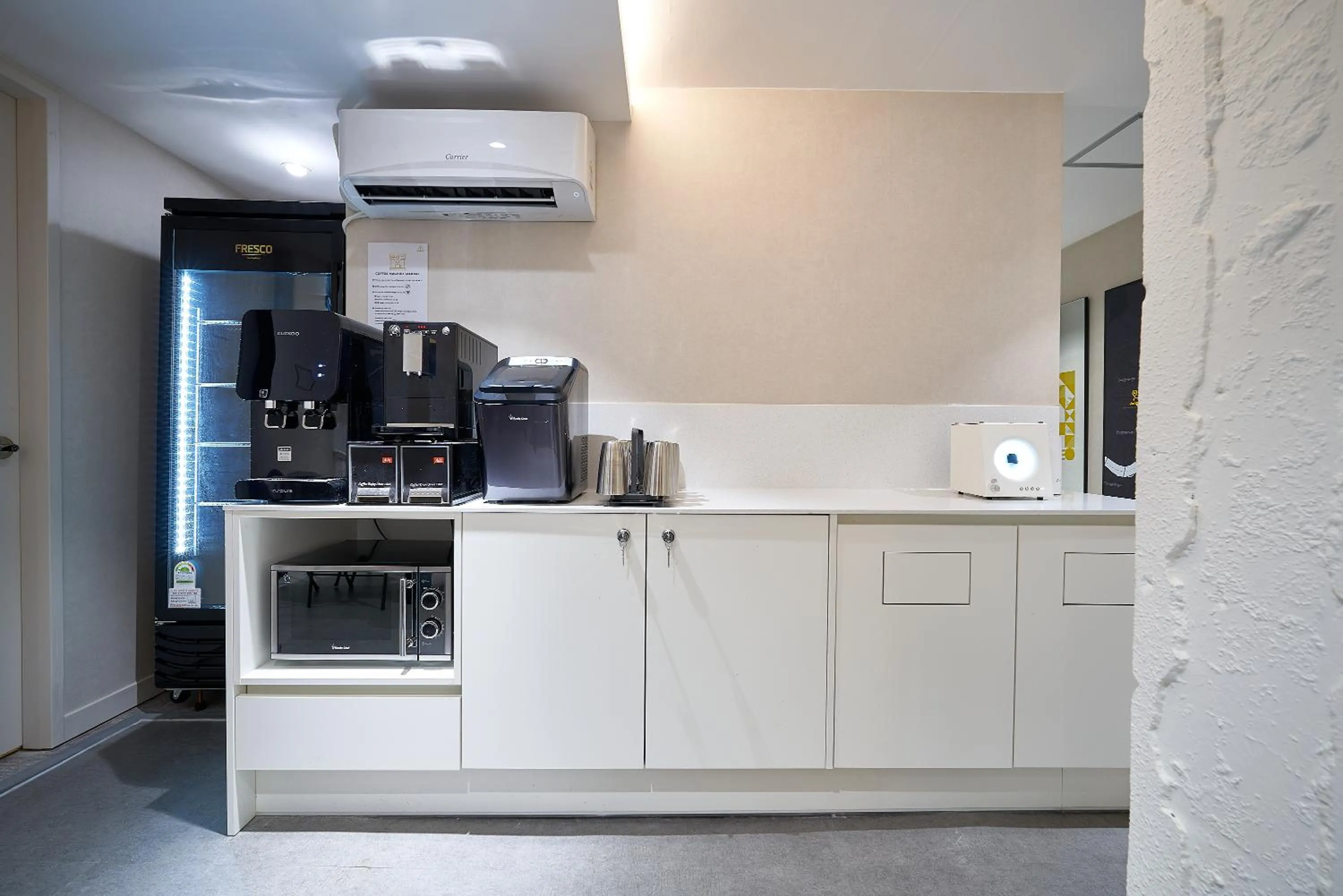 Kitchen or kitchenette in Life in Euljiro