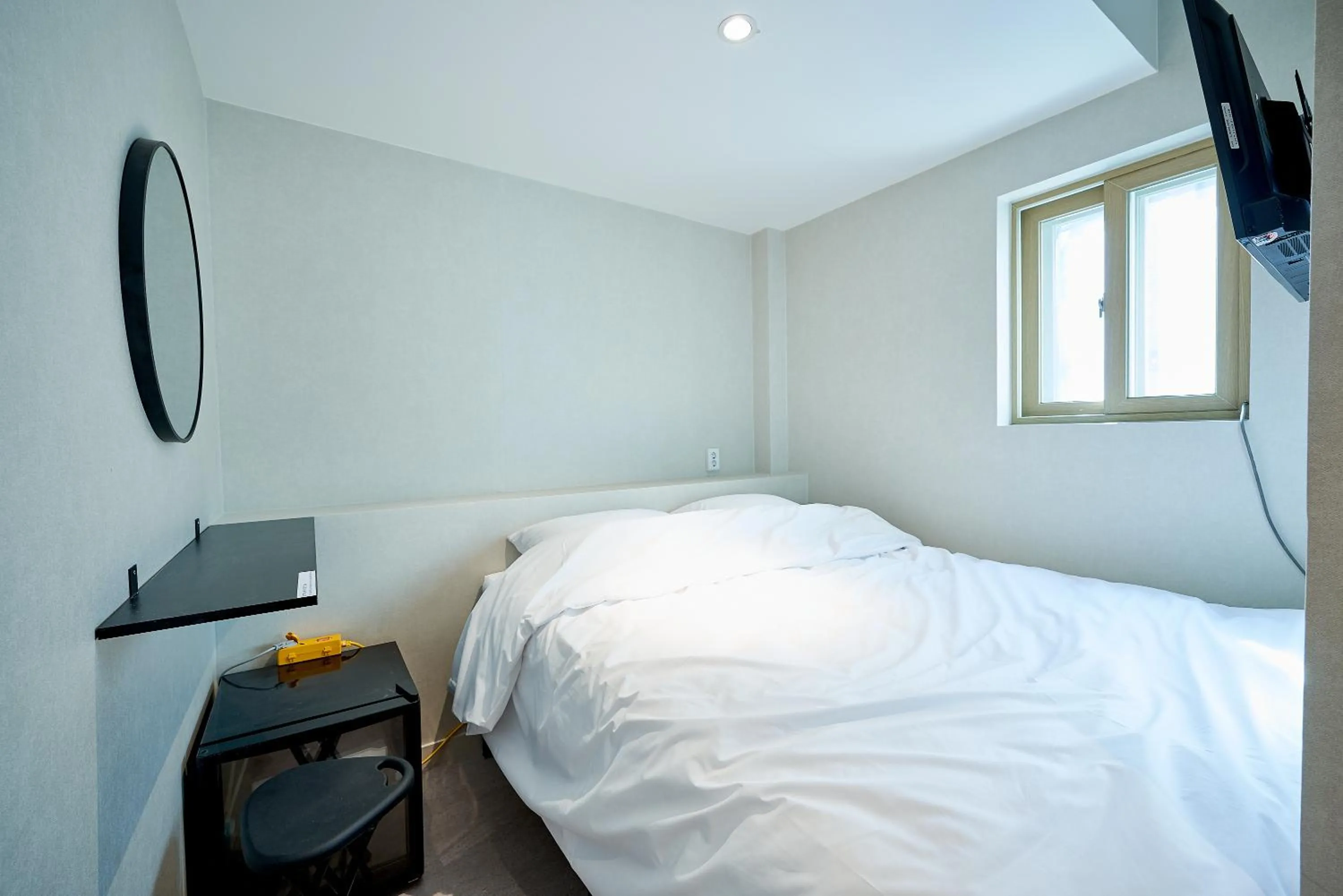 Bed in Life in Euljiro