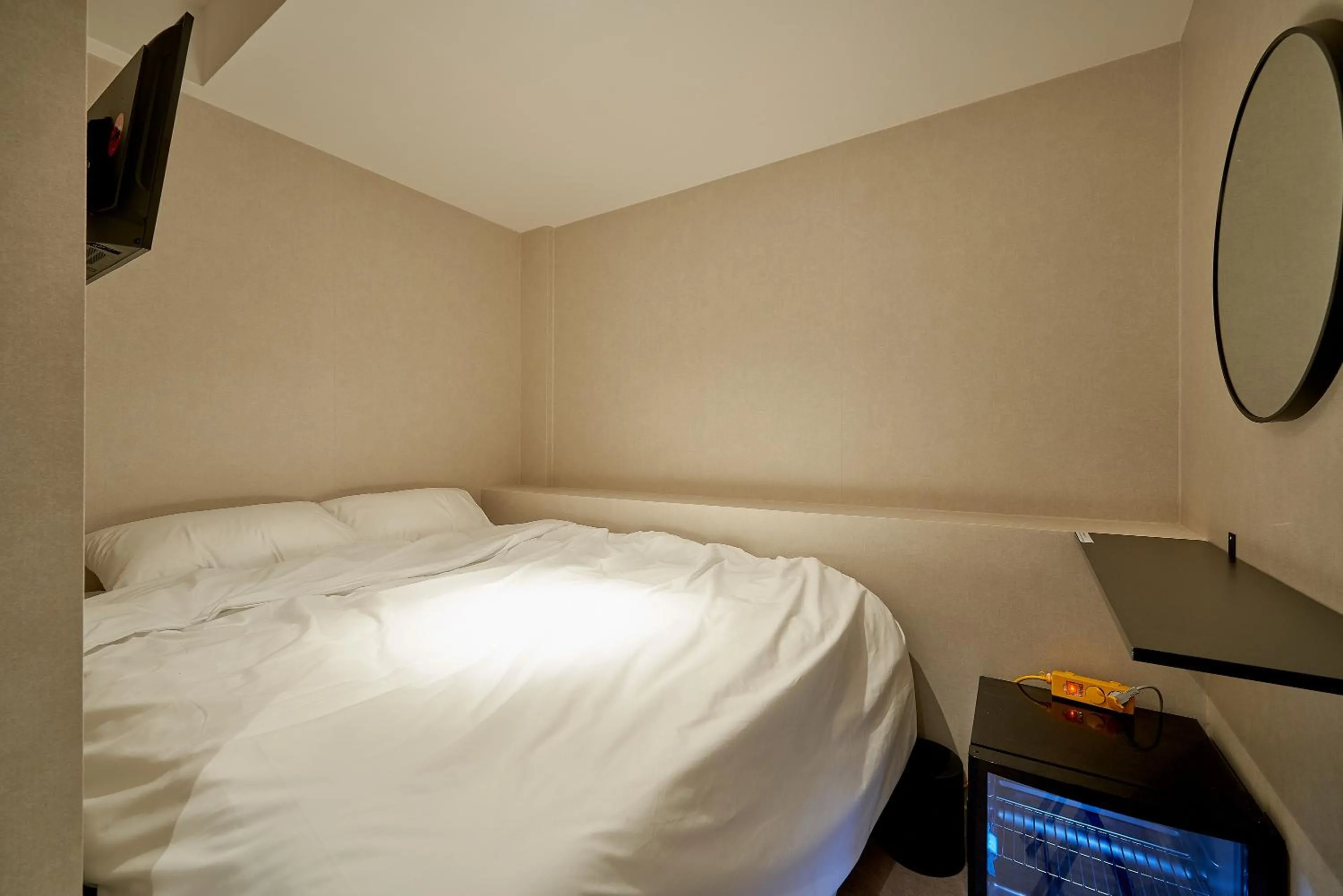 Bed in Life in Euljiro