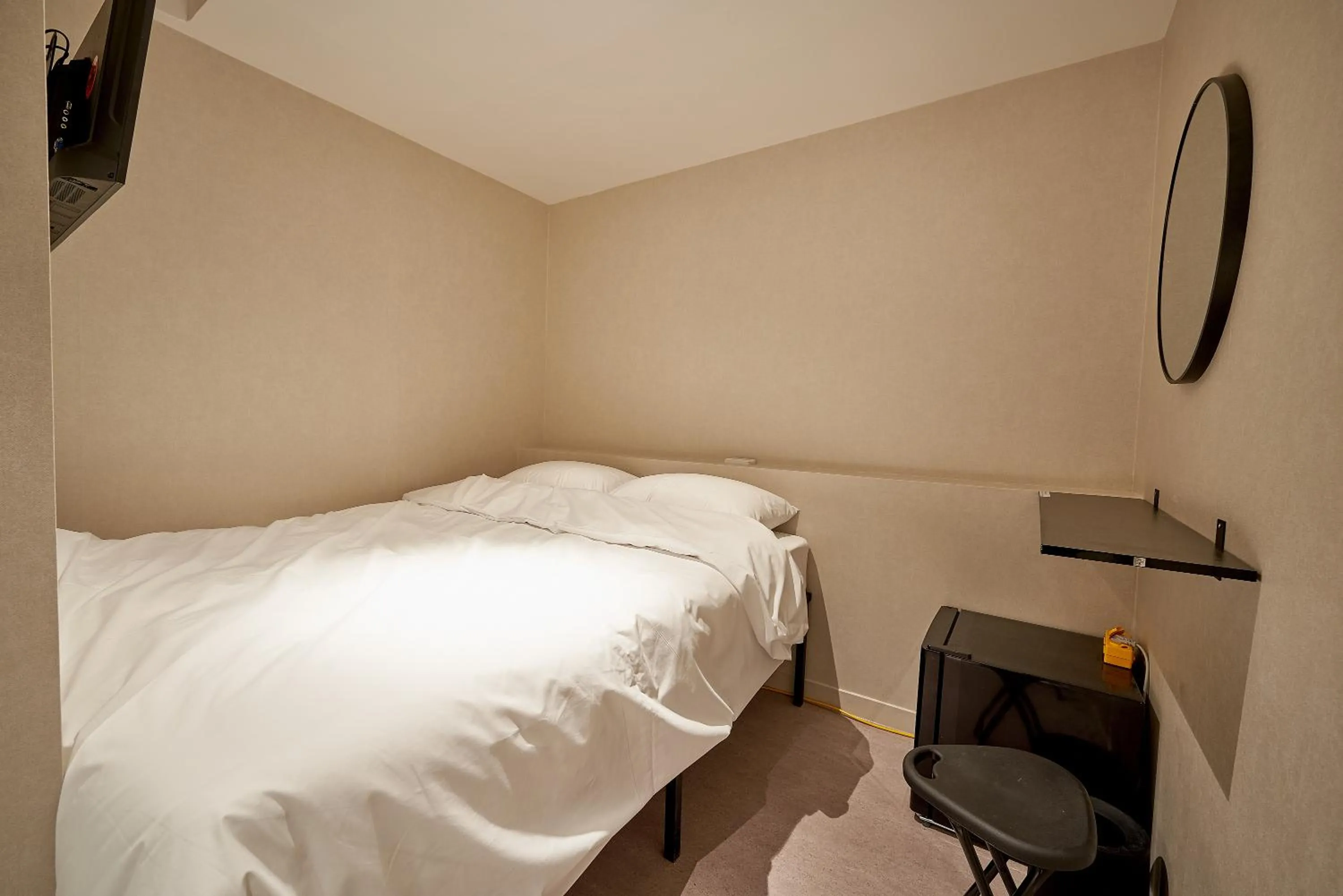 Bed in Life in Euljiro