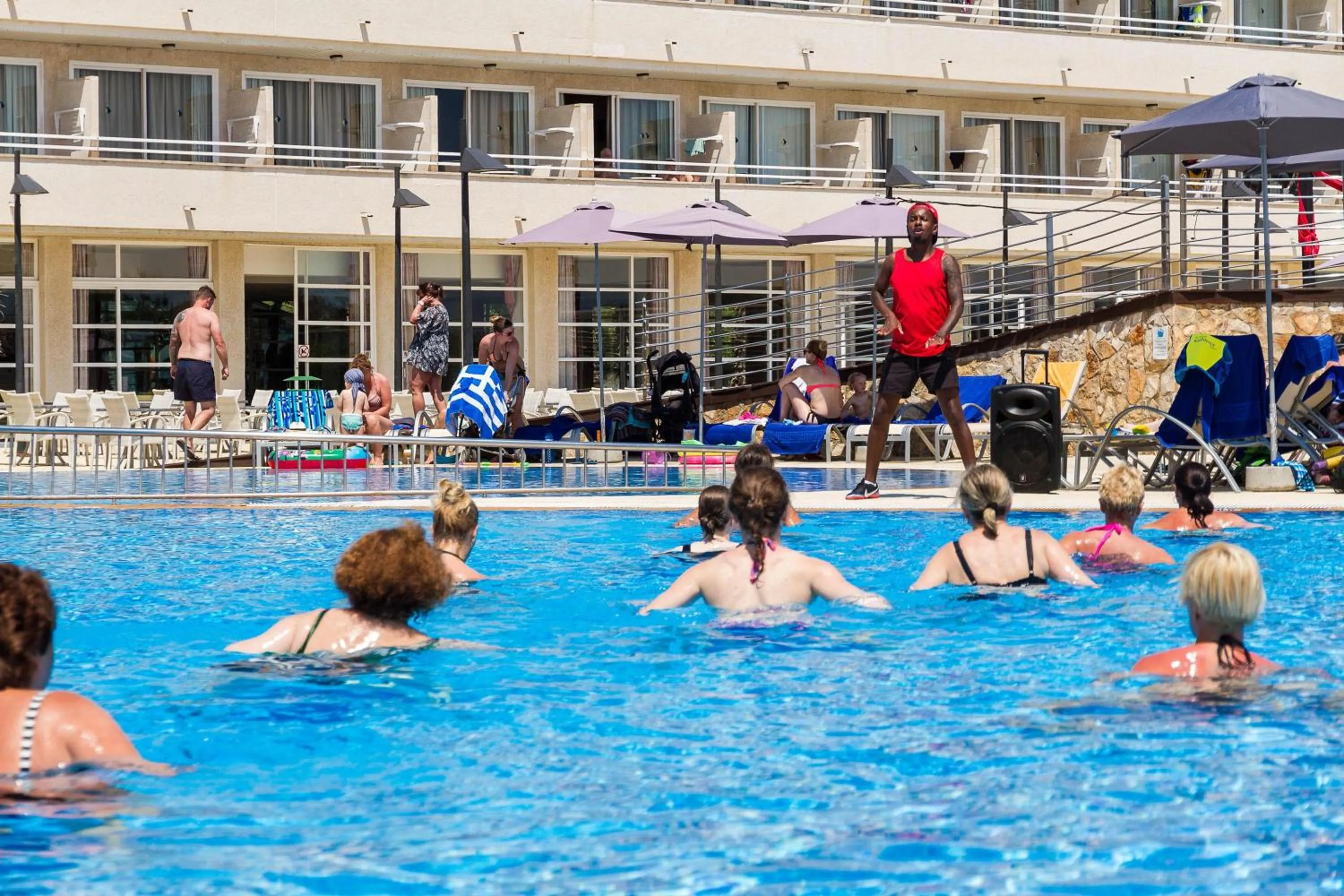 Swimming pool in Eix Platja Daurada Hotel & SPA