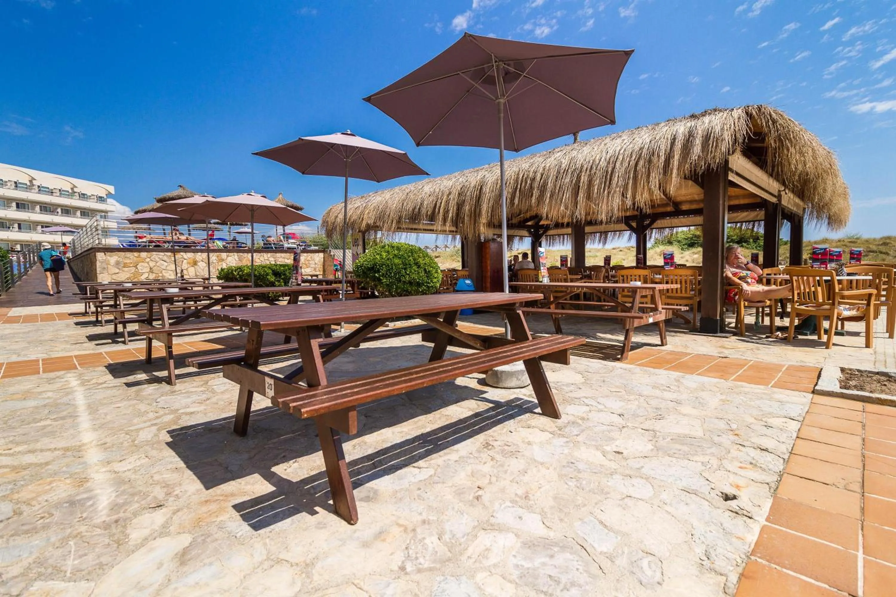 Beach in Eix Platja Daurada Hotel & SPA