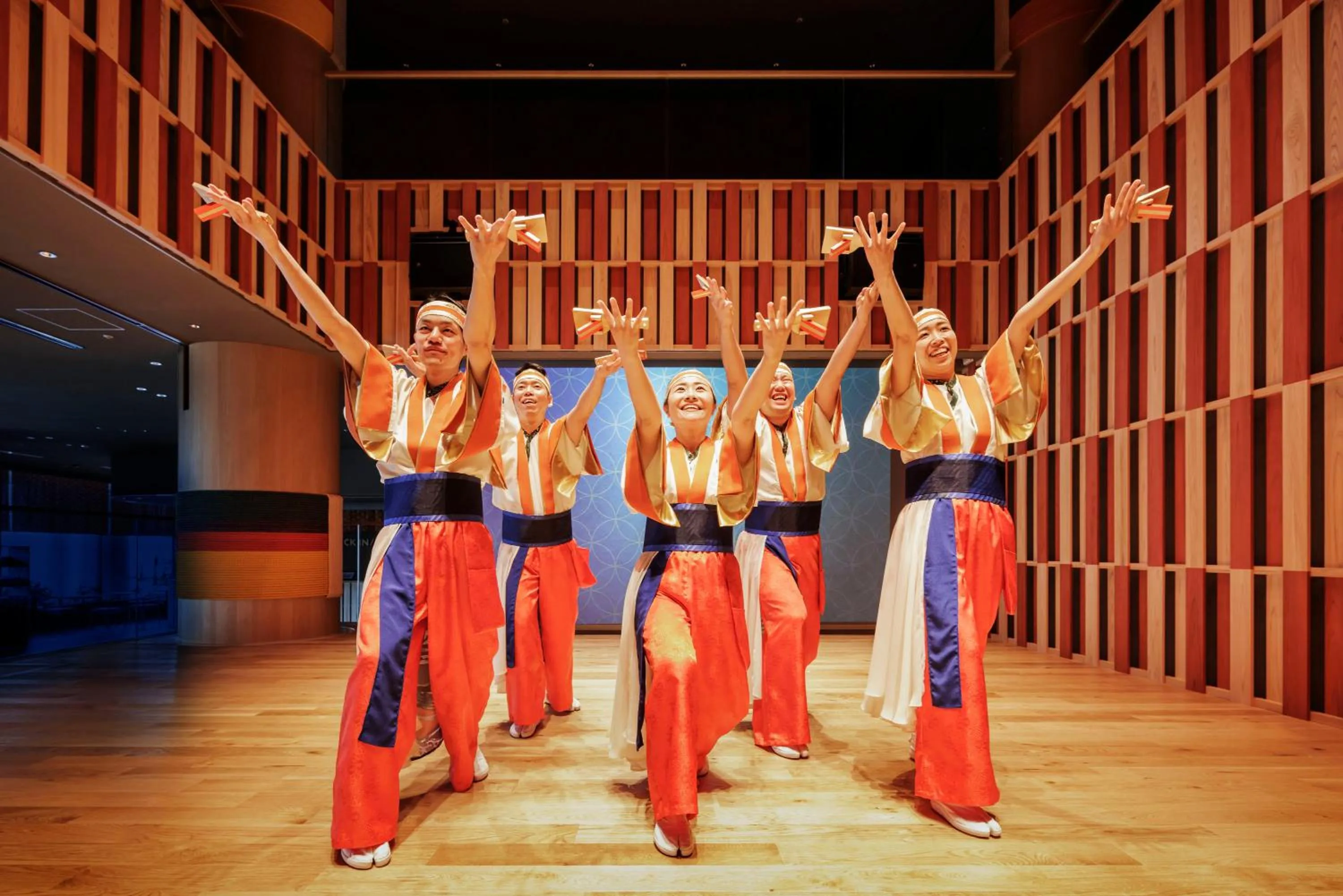 Entertainment in OMO7 Kochi by Hoshino Resorts