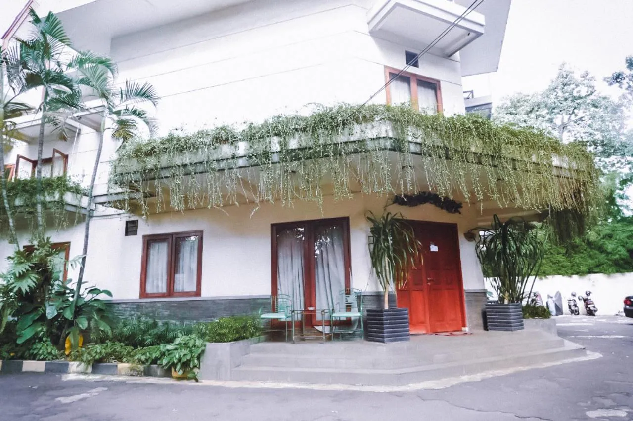 IOTEL Dharmawangsa