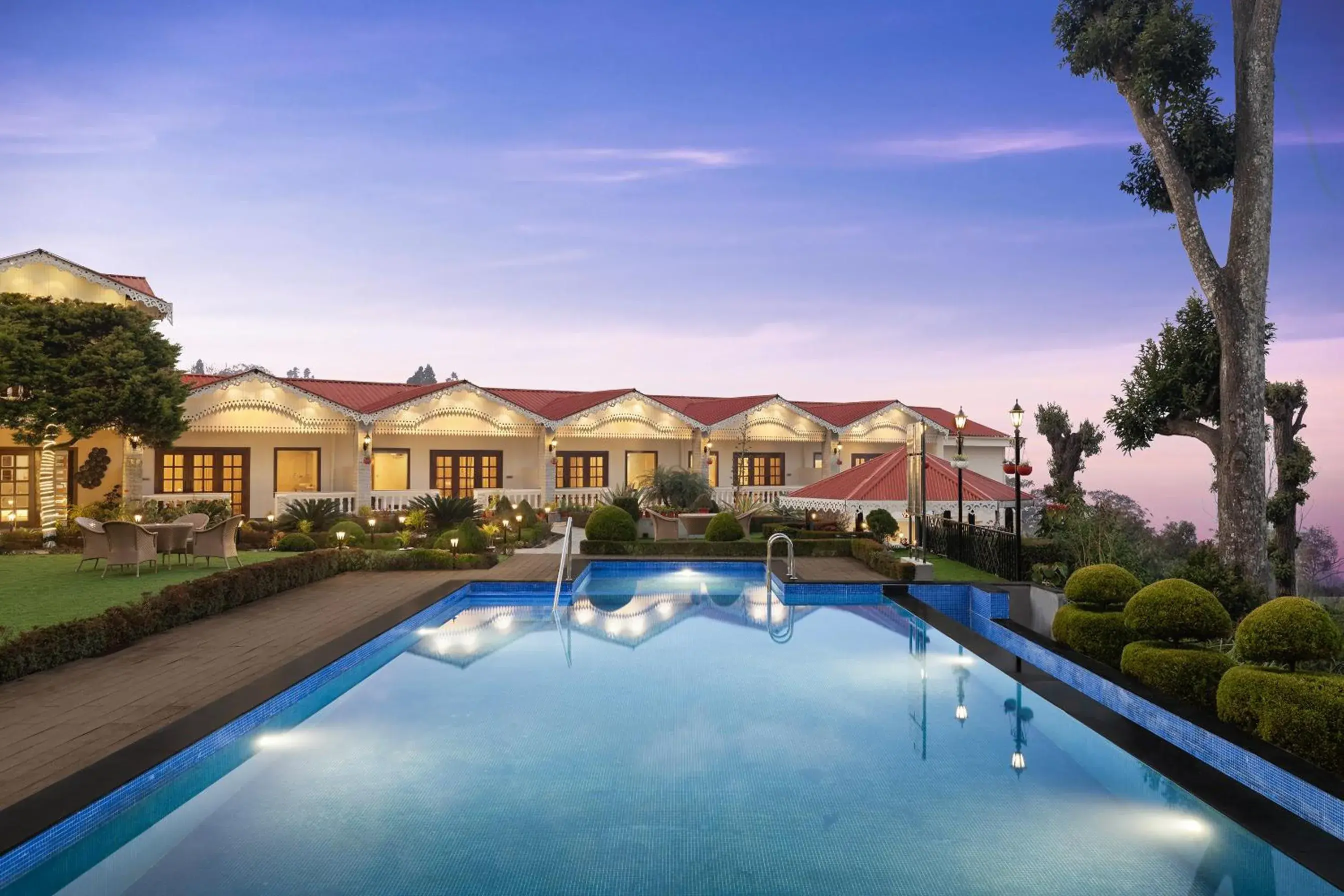 Swimming pool in Fortune Resort Kalimpong - Member ITC Hotels' Group Swimming pool in Fortune Resort Kalimpong - Member ITC Hotels' Group