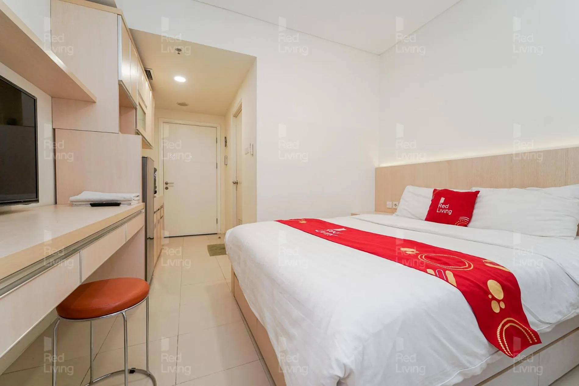 Bedroom in RedLiving Apartemen Parahyangan Residence - Anton Rooms