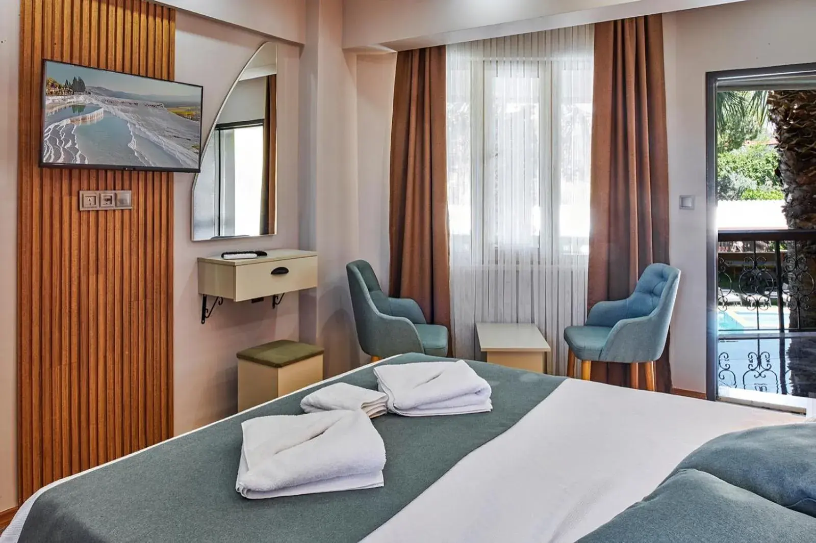 Double Room with Pool View - single occupancy in Apollon Garden Pamukkale Double Room with Pool View - single occupancy in Apollon Garden Pamukkale