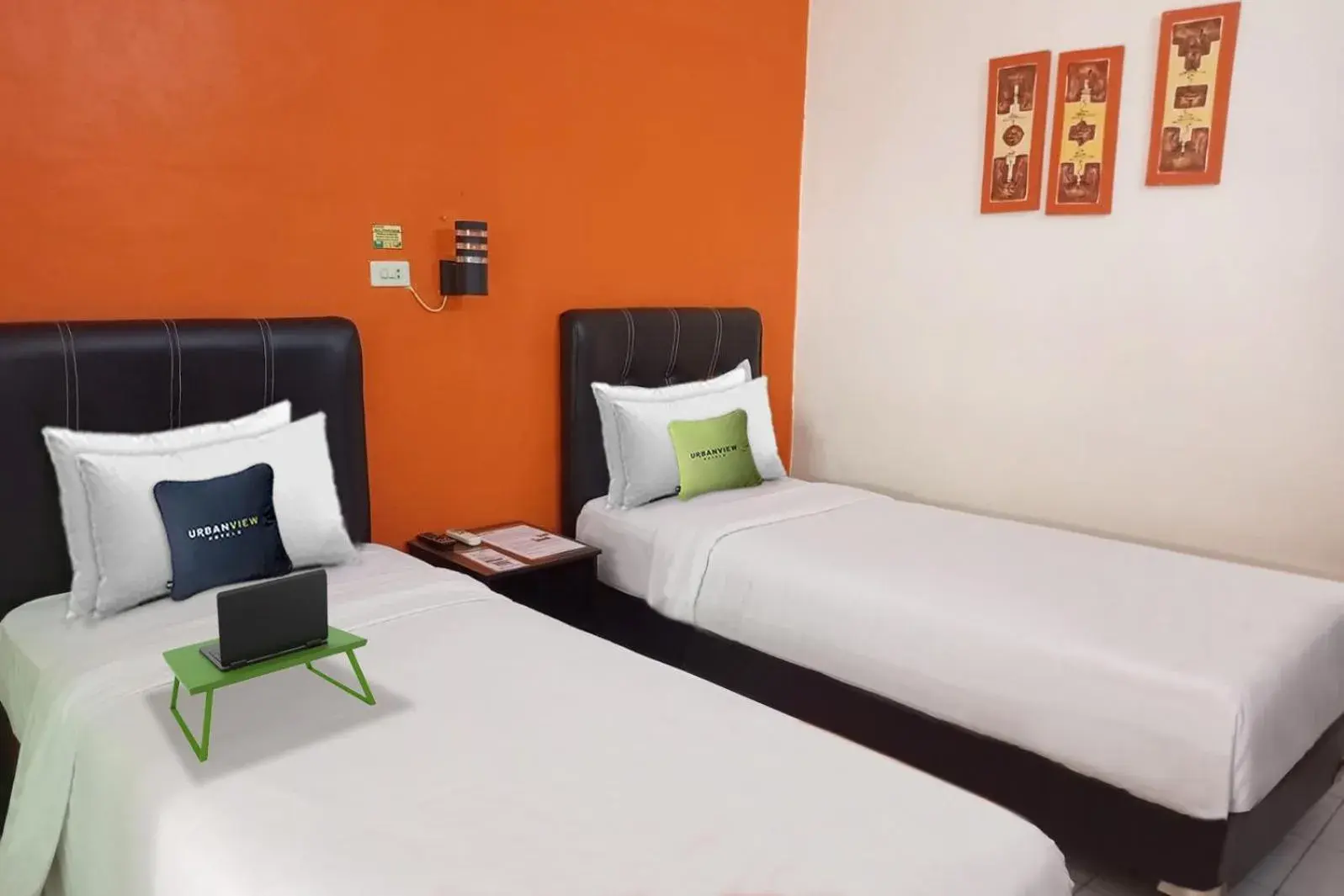 Bedroom, Bed in Urbanview Hotel Yasminstar Muntok by RedDoorz Bedroom, Bed in Urbanview Hotel Yasminstar Muntok by RedDoorz