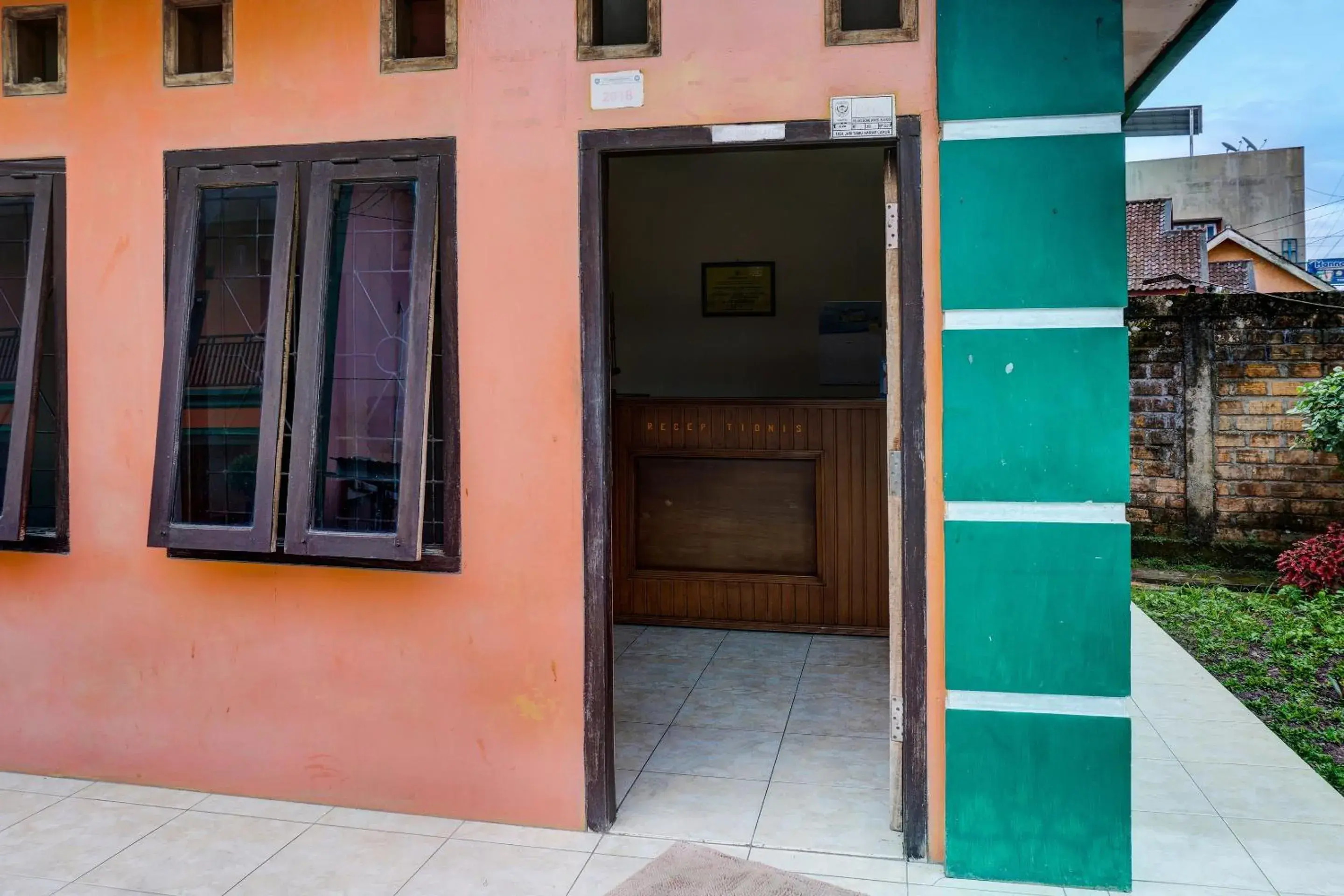 Facade/entrance in Capital O 92316 Wisma Widya Loka Pratama Near Futsal Tebing Gading Facade/entrance in Capital O 92316 Wisma Widya Loka Pratama Near Futsal Tebing Gading