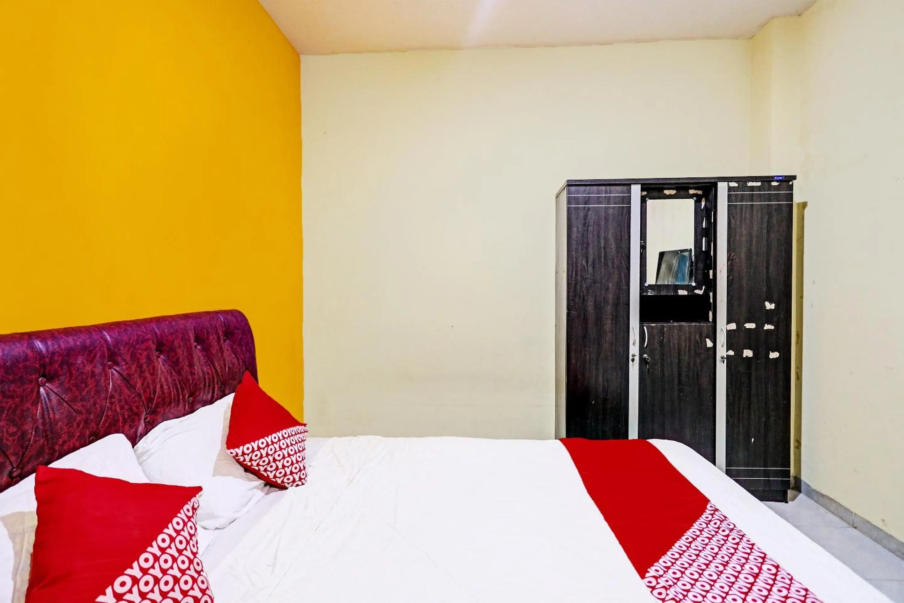 Bedroom, Bed in Hotel O Hasan House SyariahNearPelabuhan Feri Harbor Bay