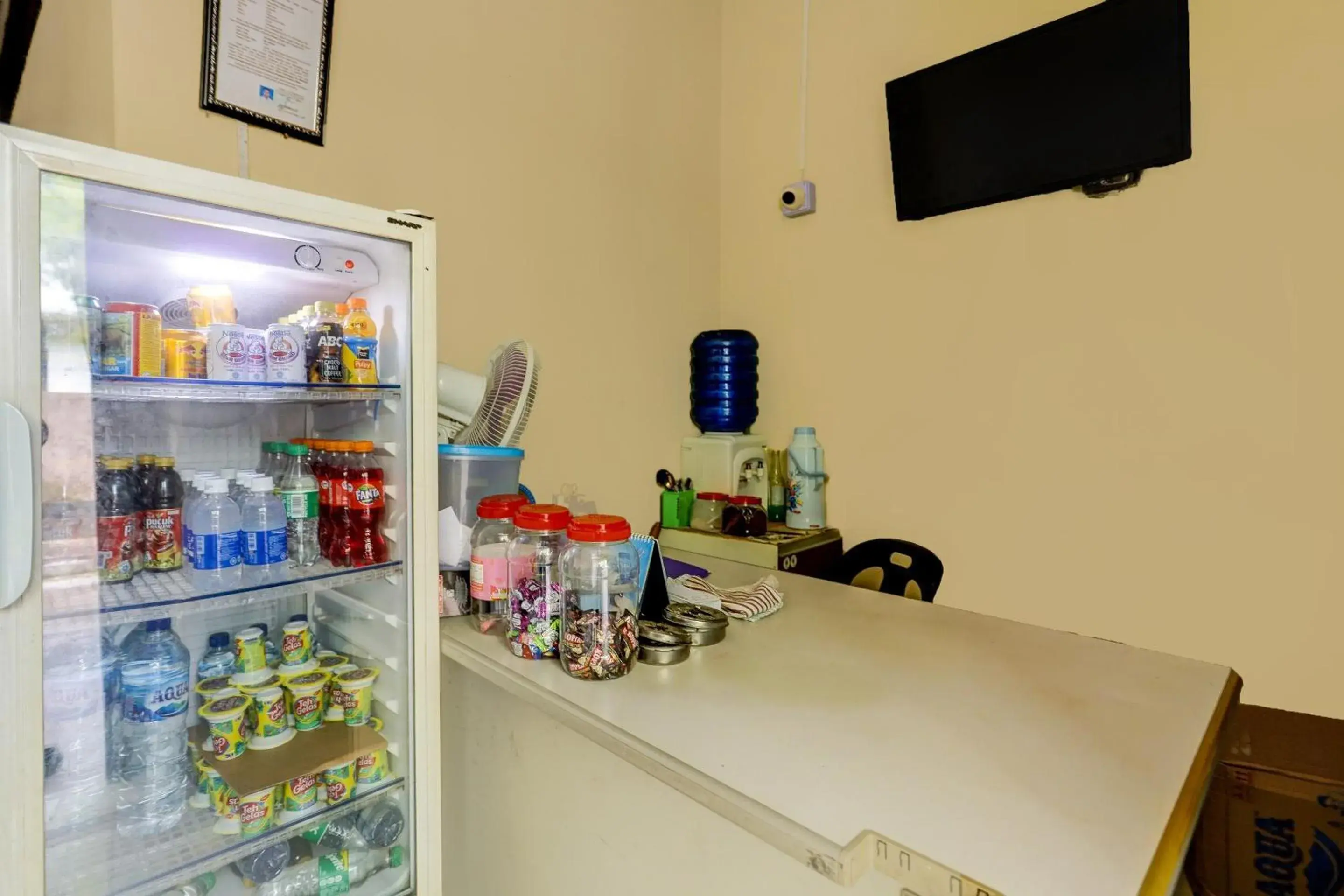 Lobby or reception in Hotel O Hasan House SyariahNearPelabuhan Feri Harbor Bay Lobby or reception in Hotel O Hasan House SyariahNearPelabuhan Feri Harbor Bay