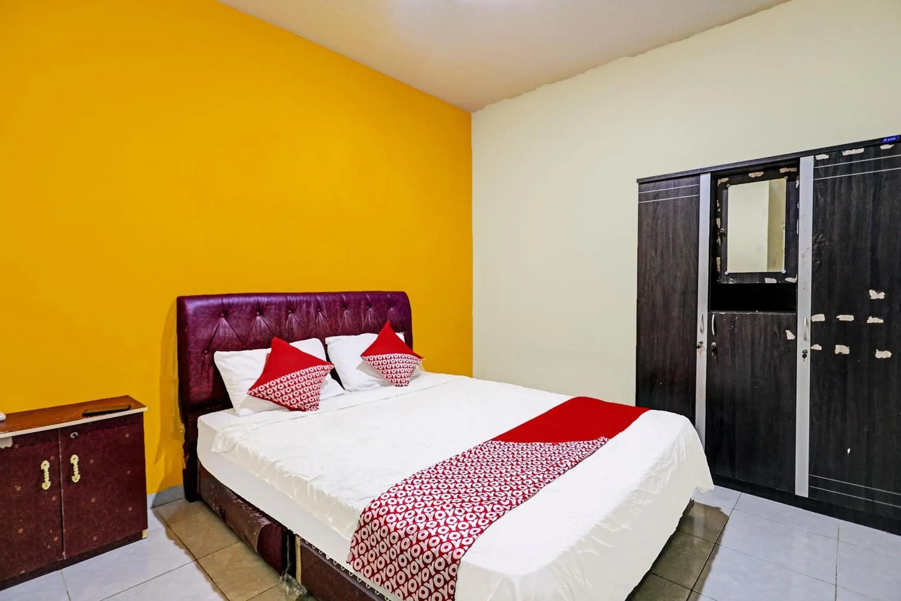 Bedroom, Bed in Hotel O Hasan House SyariahNearPelabuhan Feri Harbor Bay Bedroom, Bed in Hotel O Hasan House SyariahNearPelabuhan Feri Harbor Bay