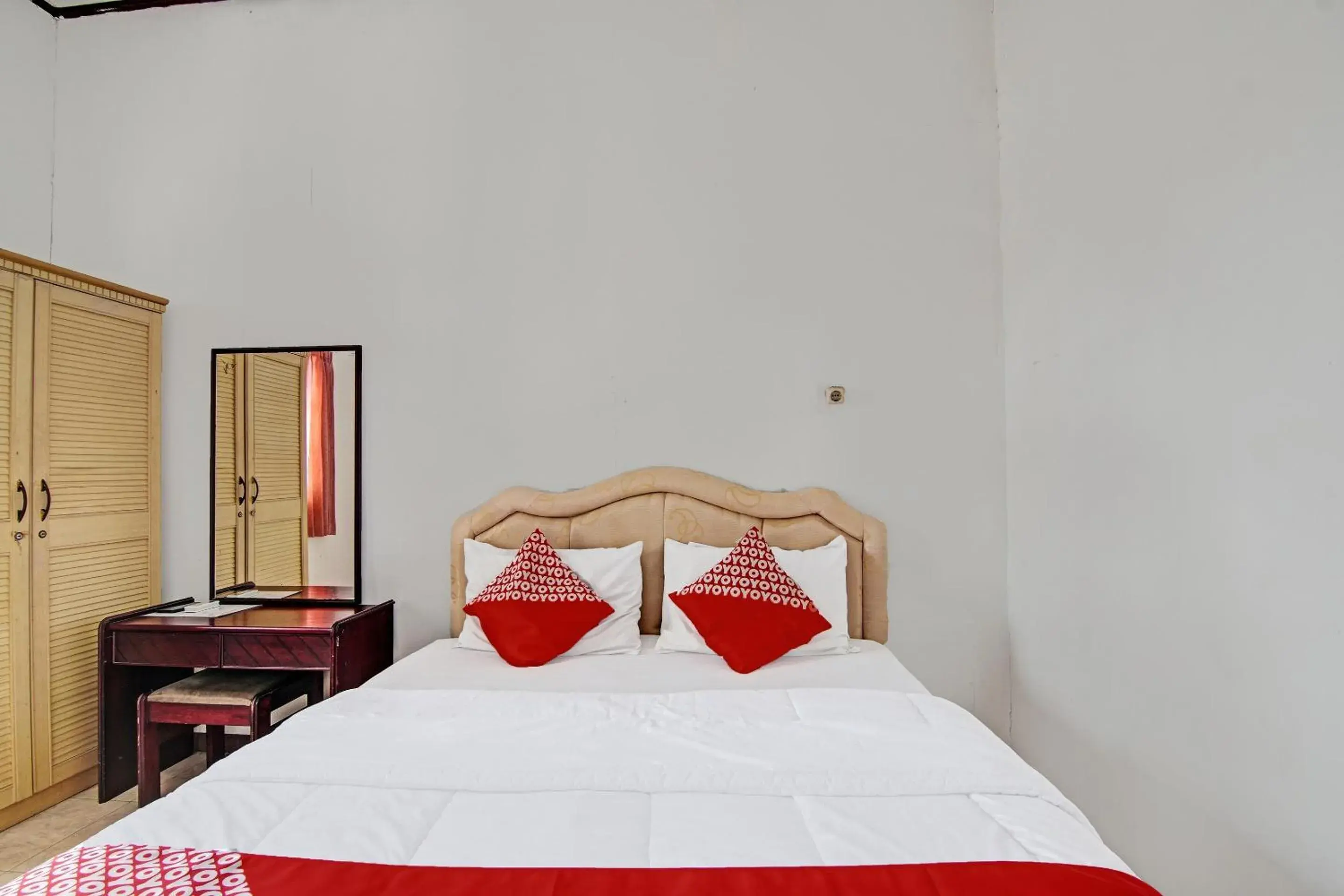 Bedroom, Bed in Hotel O Rindu Sempadan Cottage Near Taman Wisata Rindu Sempadan Bedroom, Bed in Hotel O Rindu Sempadan Cottage Near Taman Wisata Rindu Sempadan