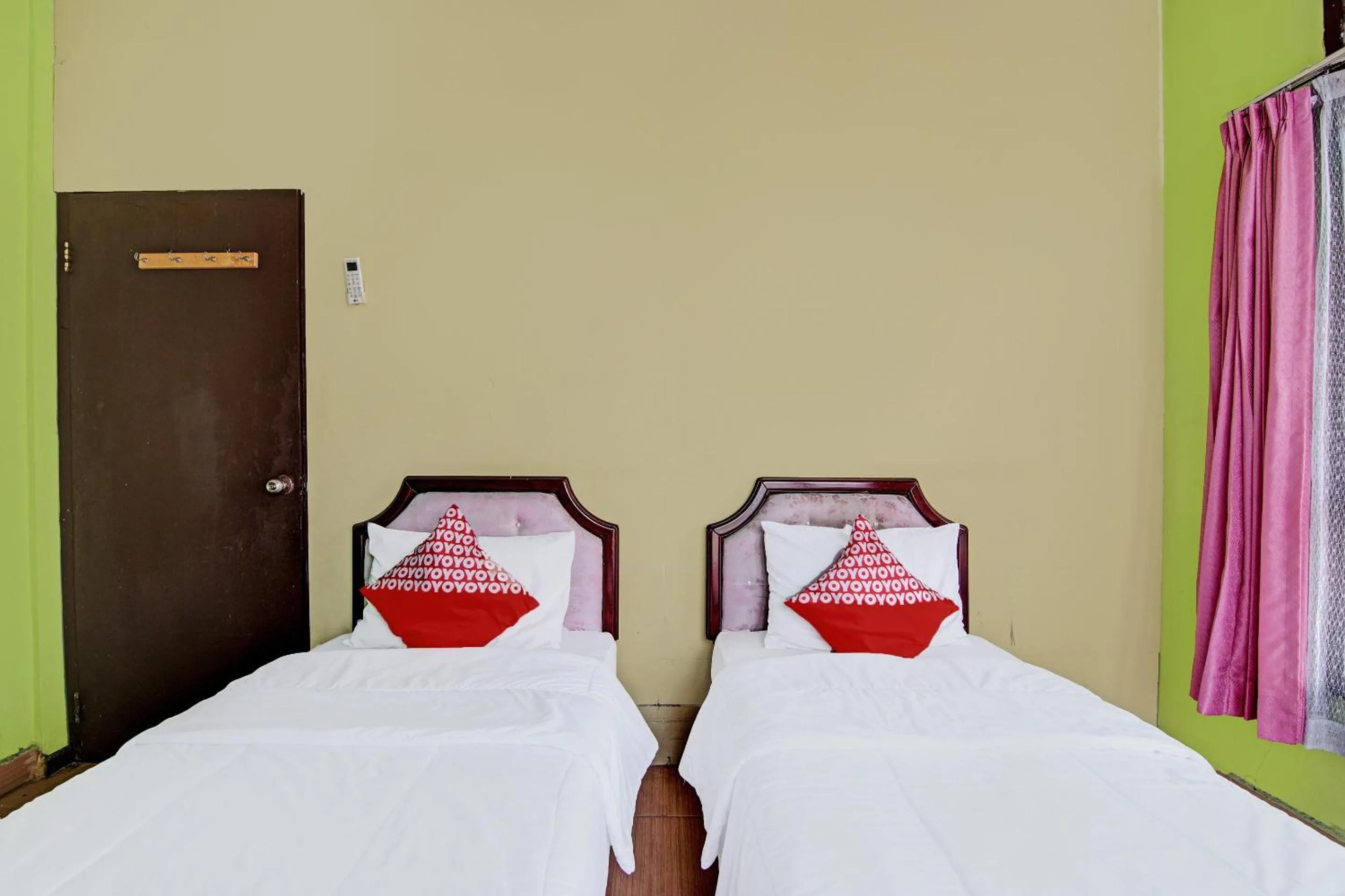 Bedroom, Bed in Hotel O Rindu Sempadan Cottage Near Taman Wisata Rindu Sempadan