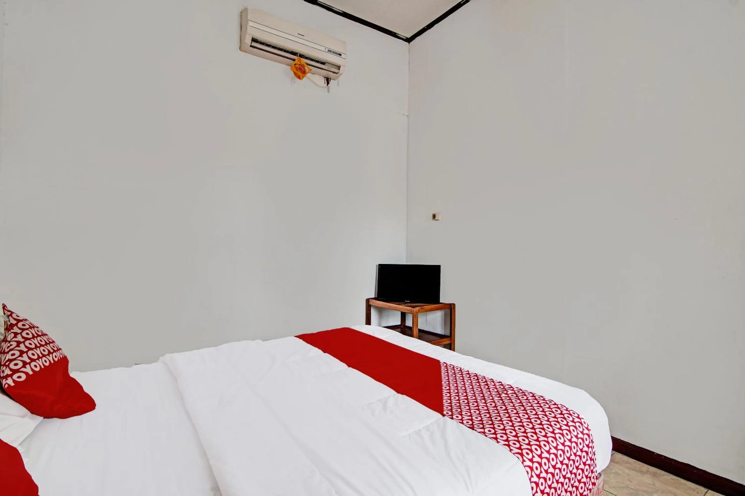 Bedroom, Bed in Hotel O Rindu Sempadan Cottage Near Taman Wisata Rindu Sempadan