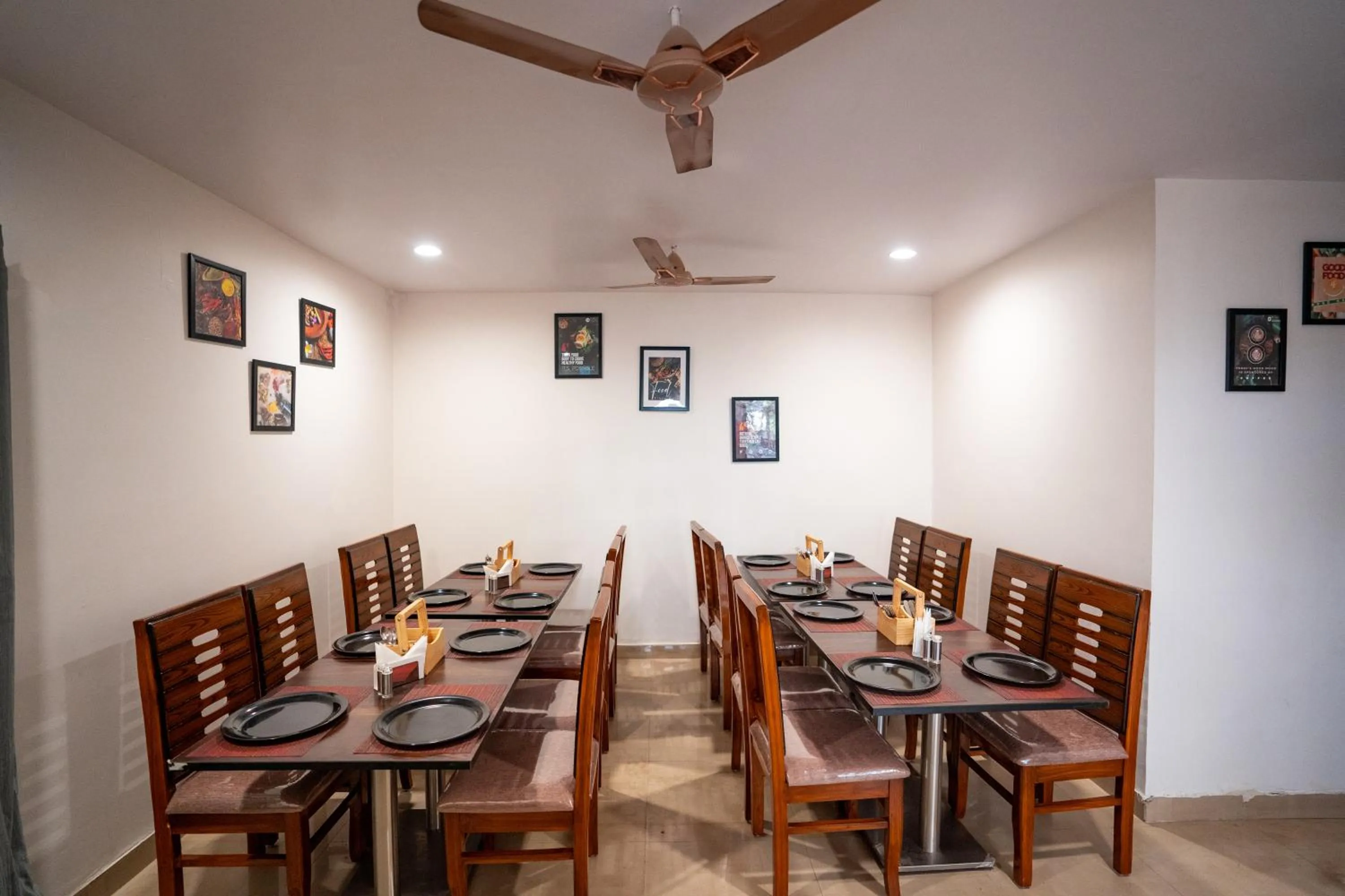 Restaurant/places to eat in Yellow Bells Signature HITEC City