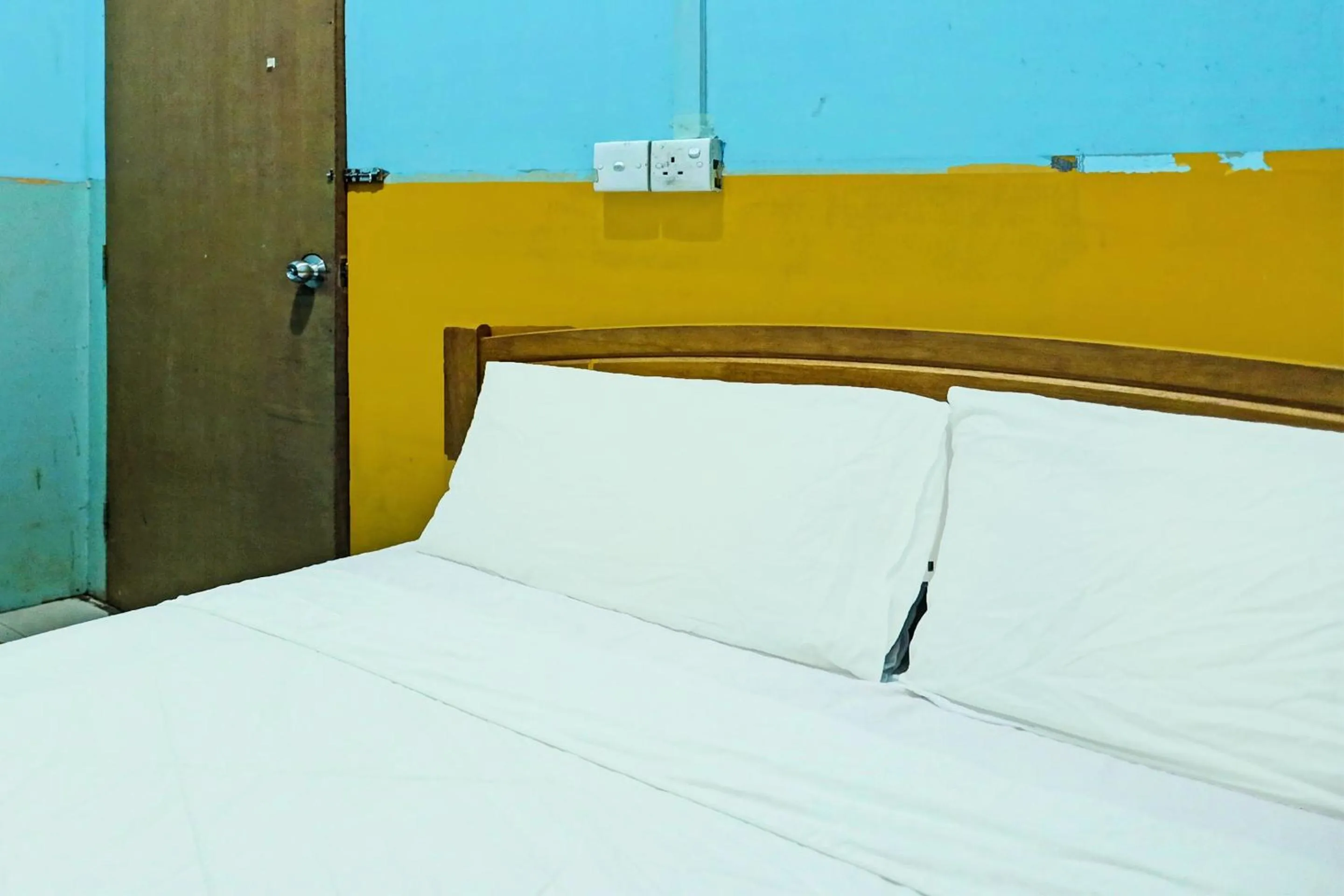 Bedroom, Bed in Hotel O Homestay Semarang Baru SyariahNearNagoya Hill Shopping Mall