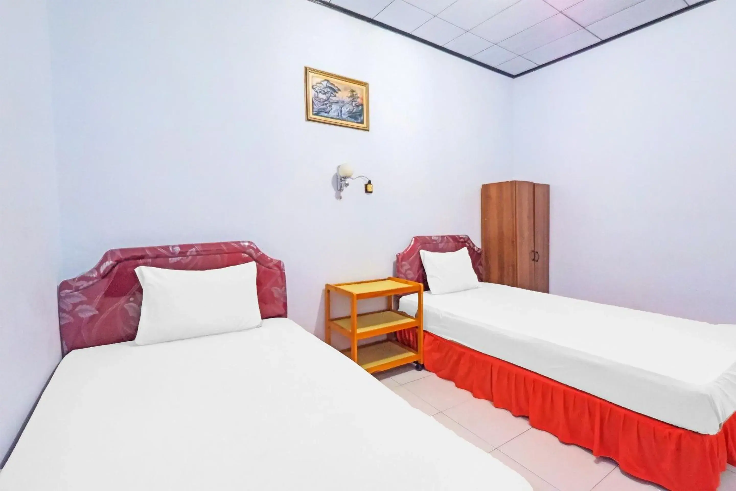 Bedroom, Bed in Hotel O Wisma Arwini Syariah Near Benteng Balangnipa Bedroom, Bed in Hotel O Wisma Arwini Syariah Near Benteng Balangnipa