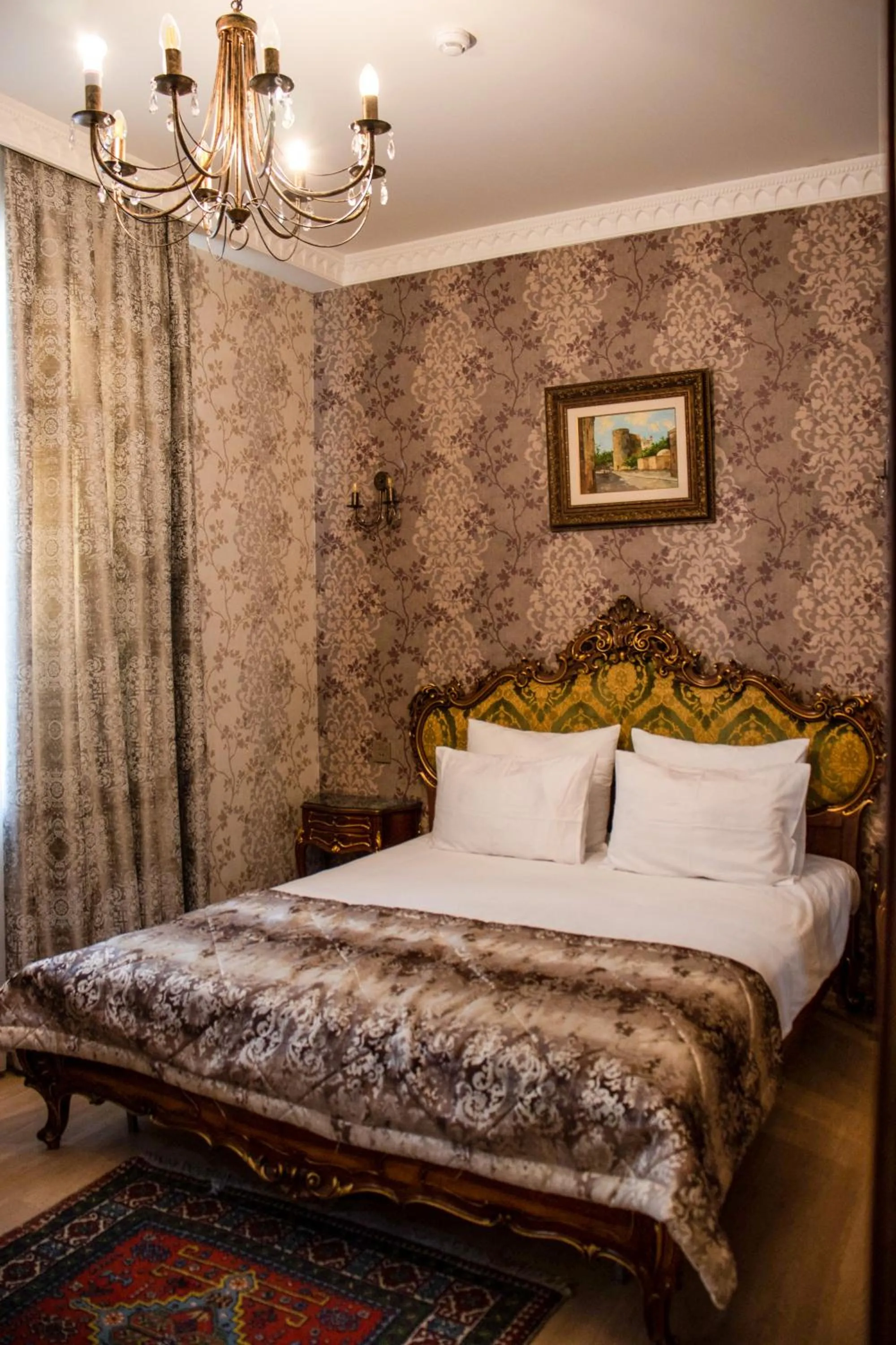 La Casa Old City Hotel