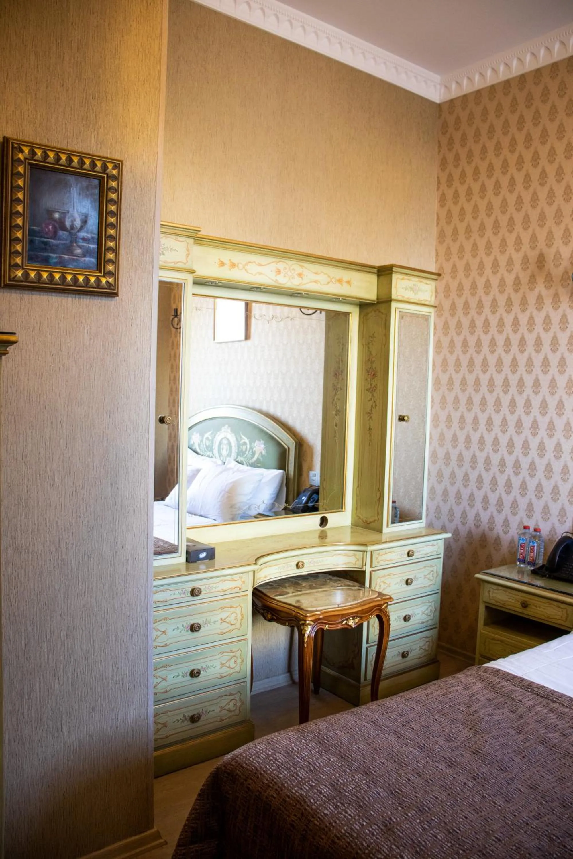 La Casa Old City Hotel