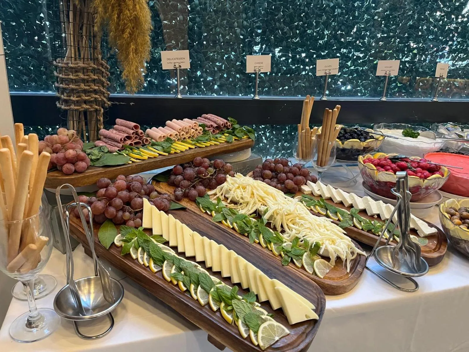 Restaurant/places to eat in Der Inn Lara