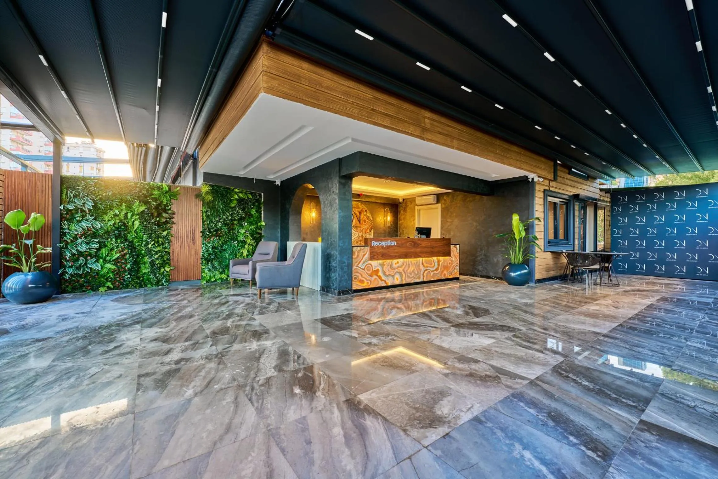 Lobby or reception in Der Inn Lara