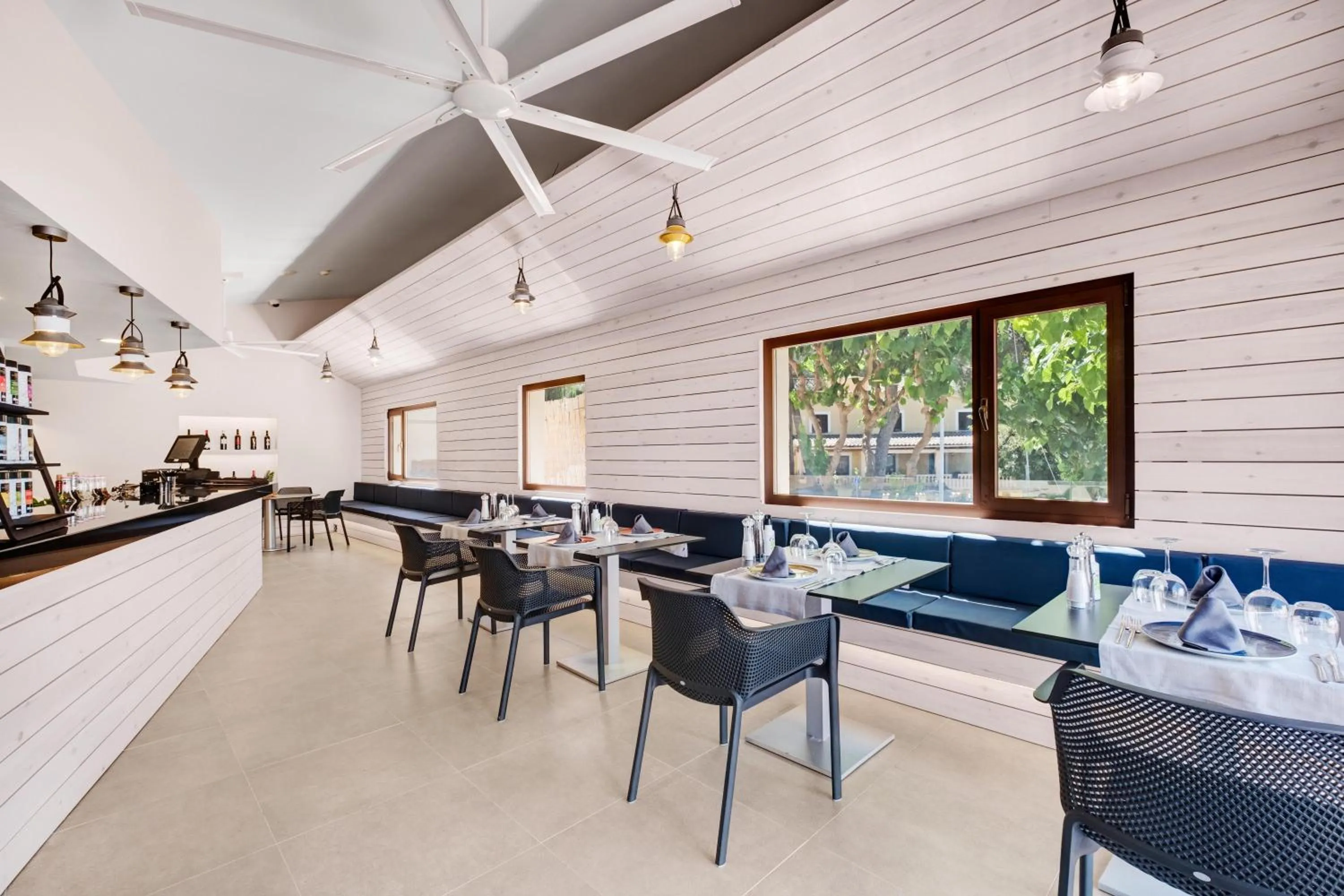 Restaurant/places to eat in Tacande Portals