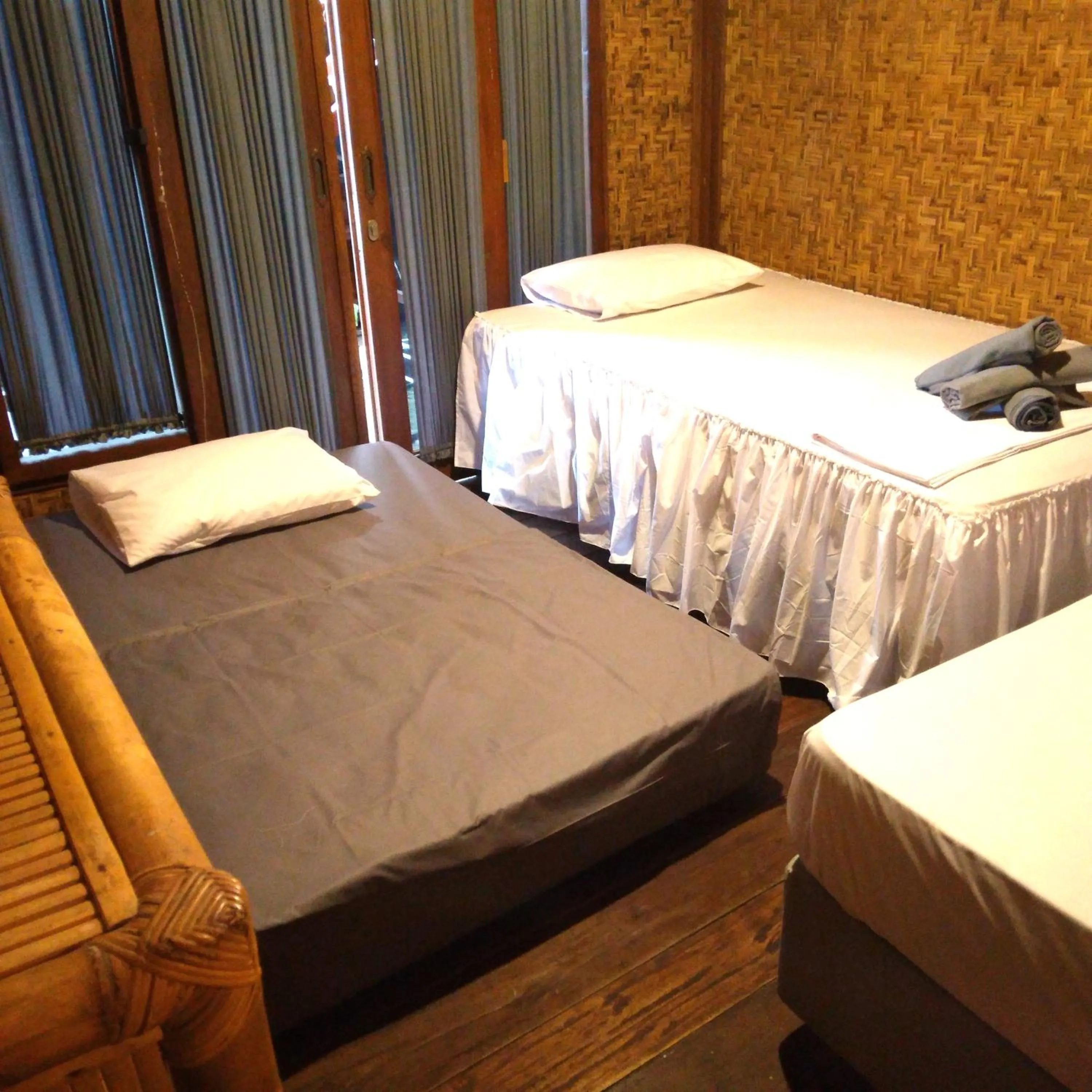 Bedroom, Bed in Good Vibes Bungalows