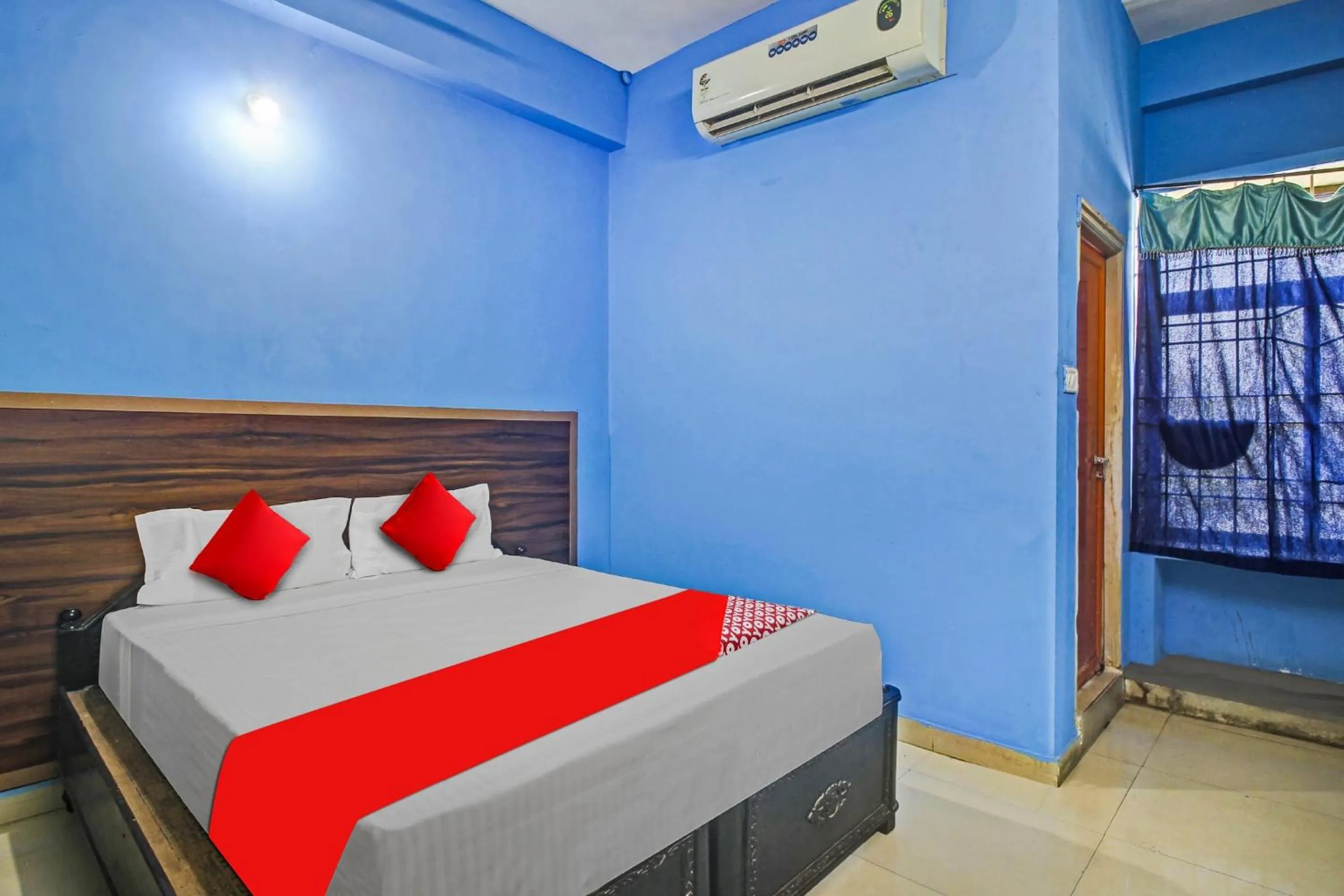 Bedroom, Bed in Hotel O Satya Inn